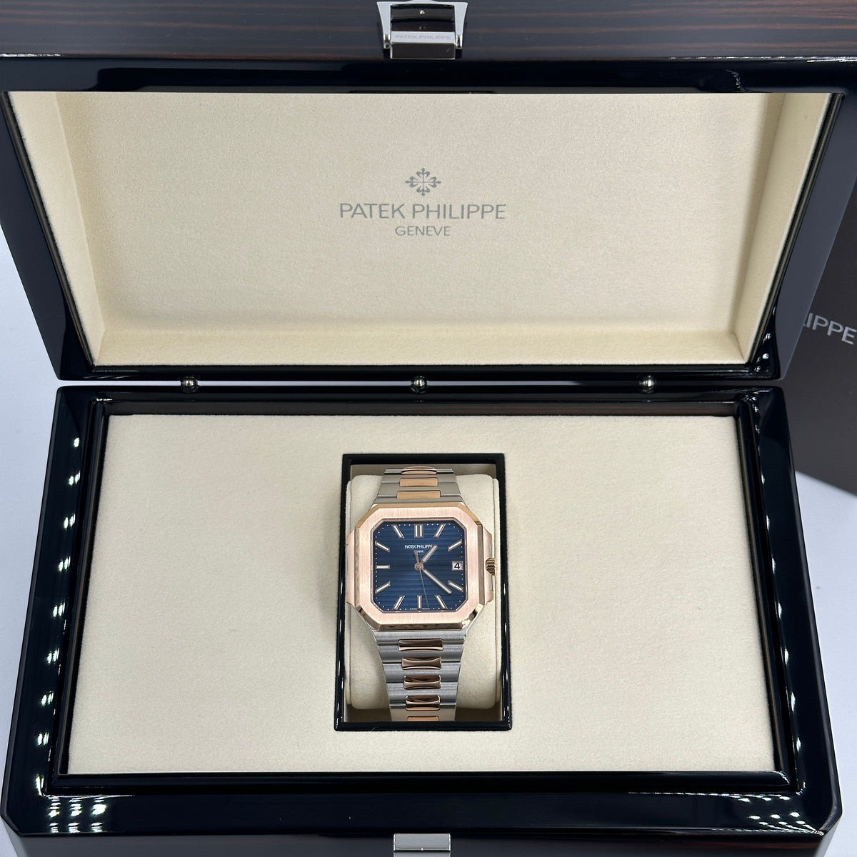 Patek Philippe Cubitus 5821/1Ar-001 2025