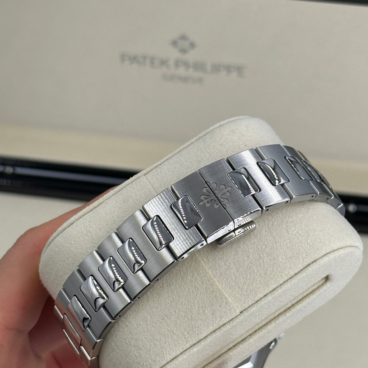 Patek Philippe Cubitus 5821/1A-001 2026