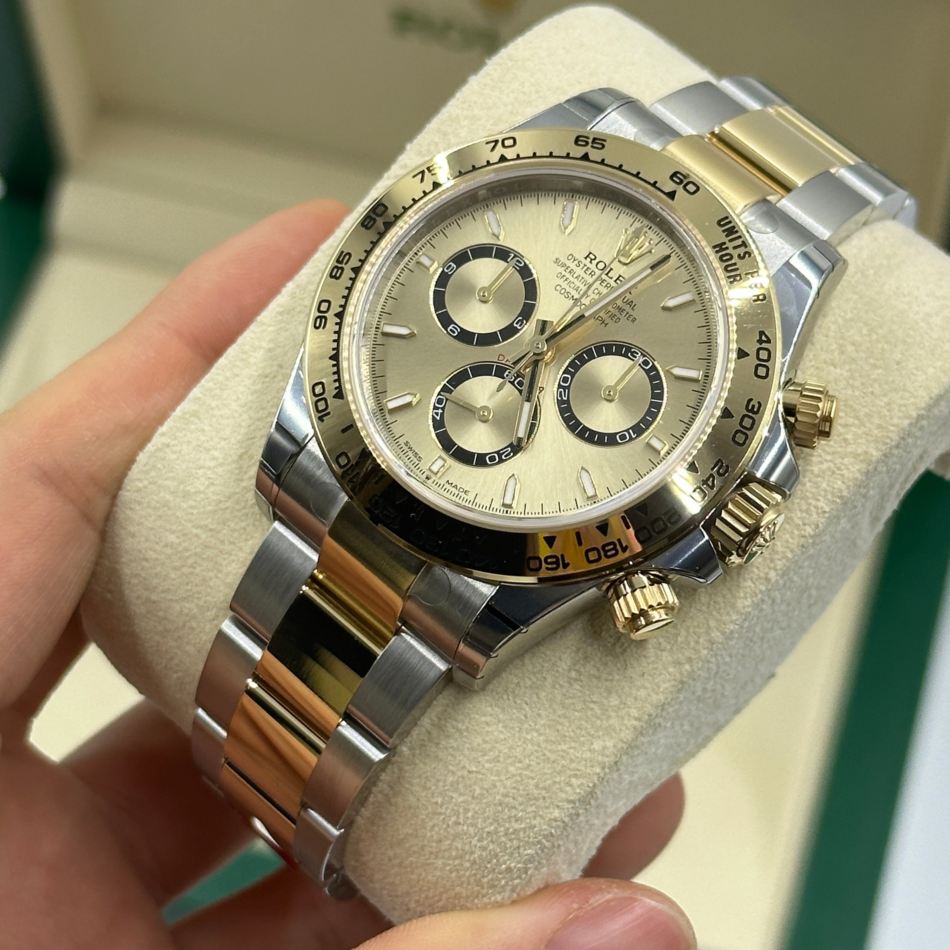 Rolex Cosmograph Daytona 126503 Champagne