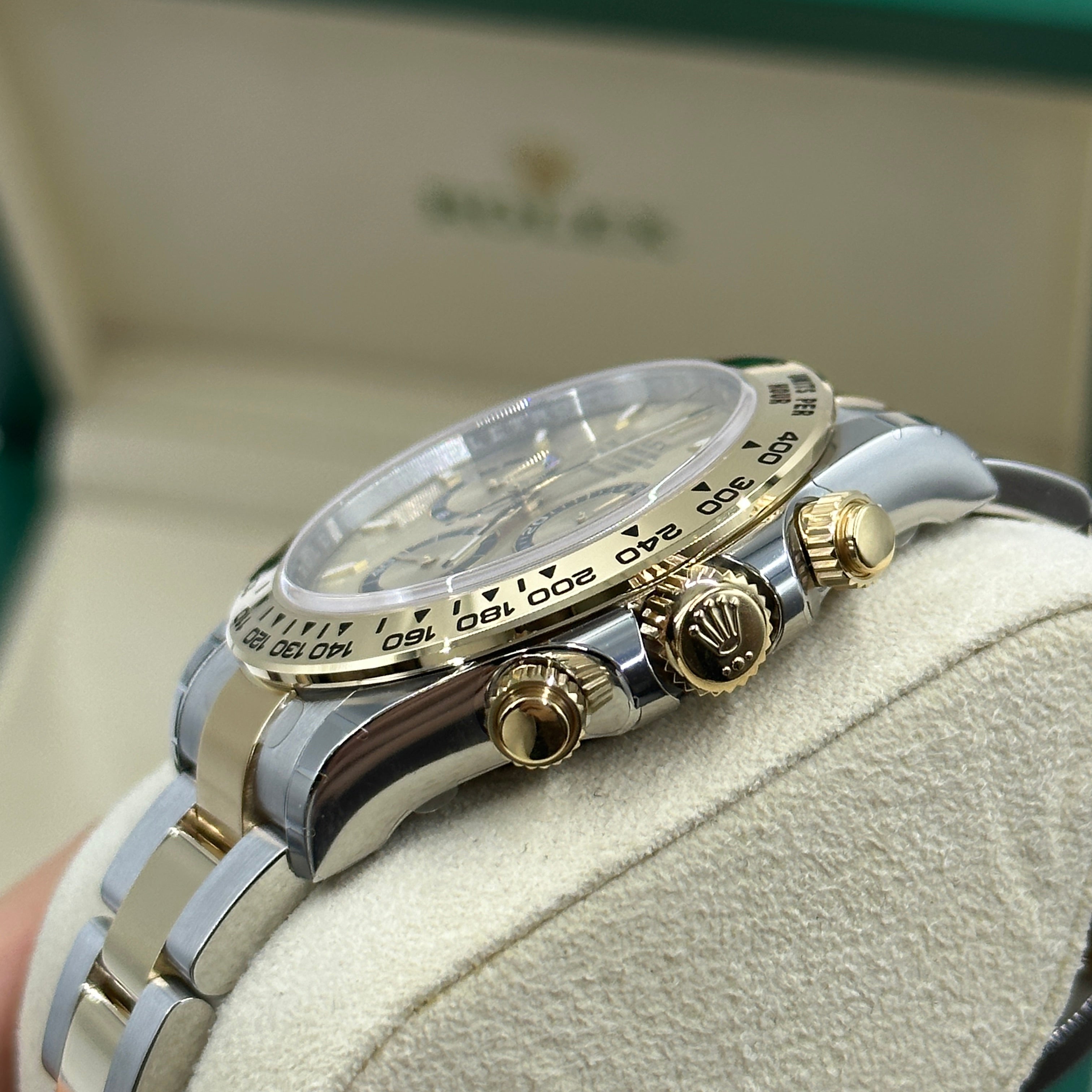 Rolex Cosmograph Daytona 126503 Champagne
