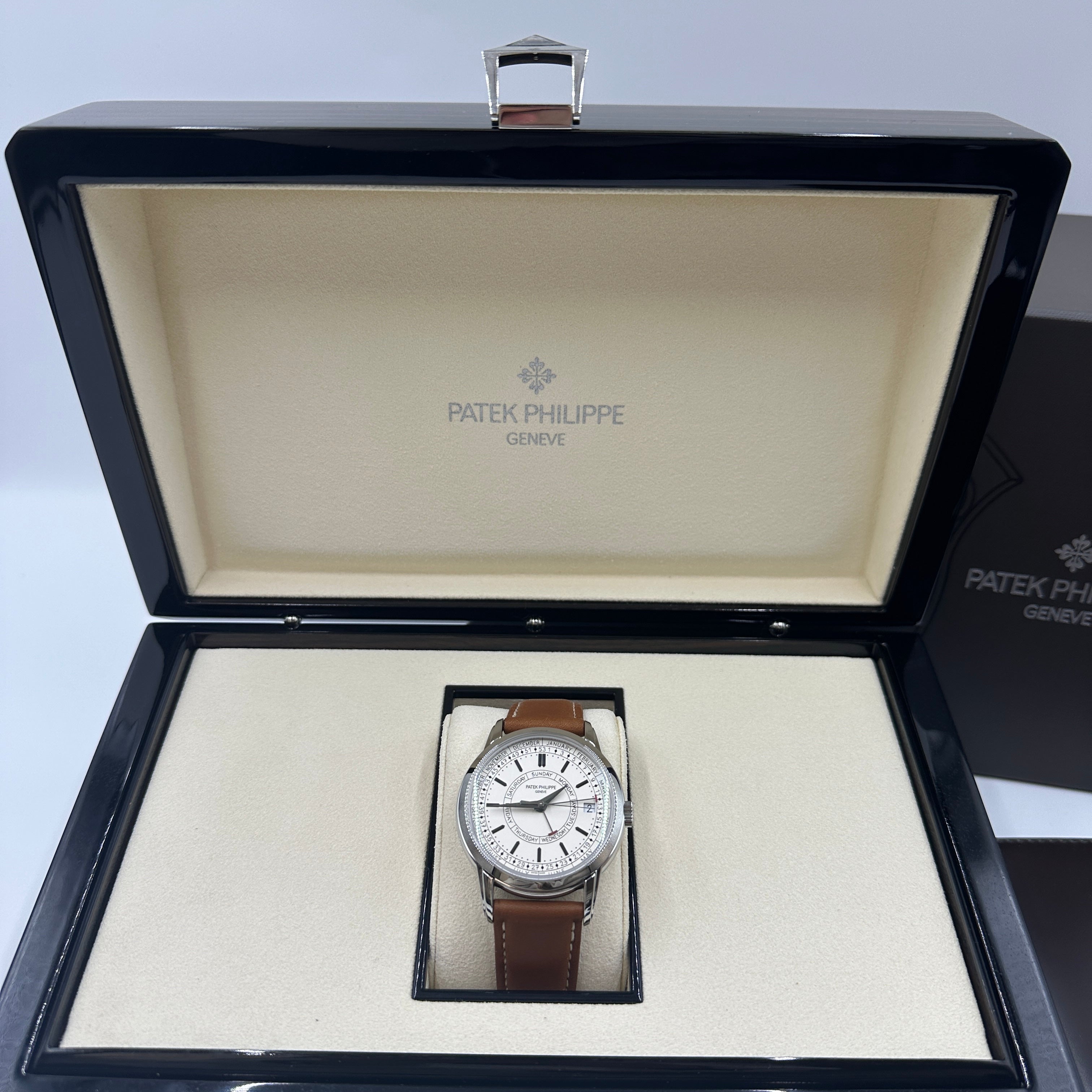 Patek Philippe Calatrava Wochenkalender 5212A‑001 Stahl 40 mm