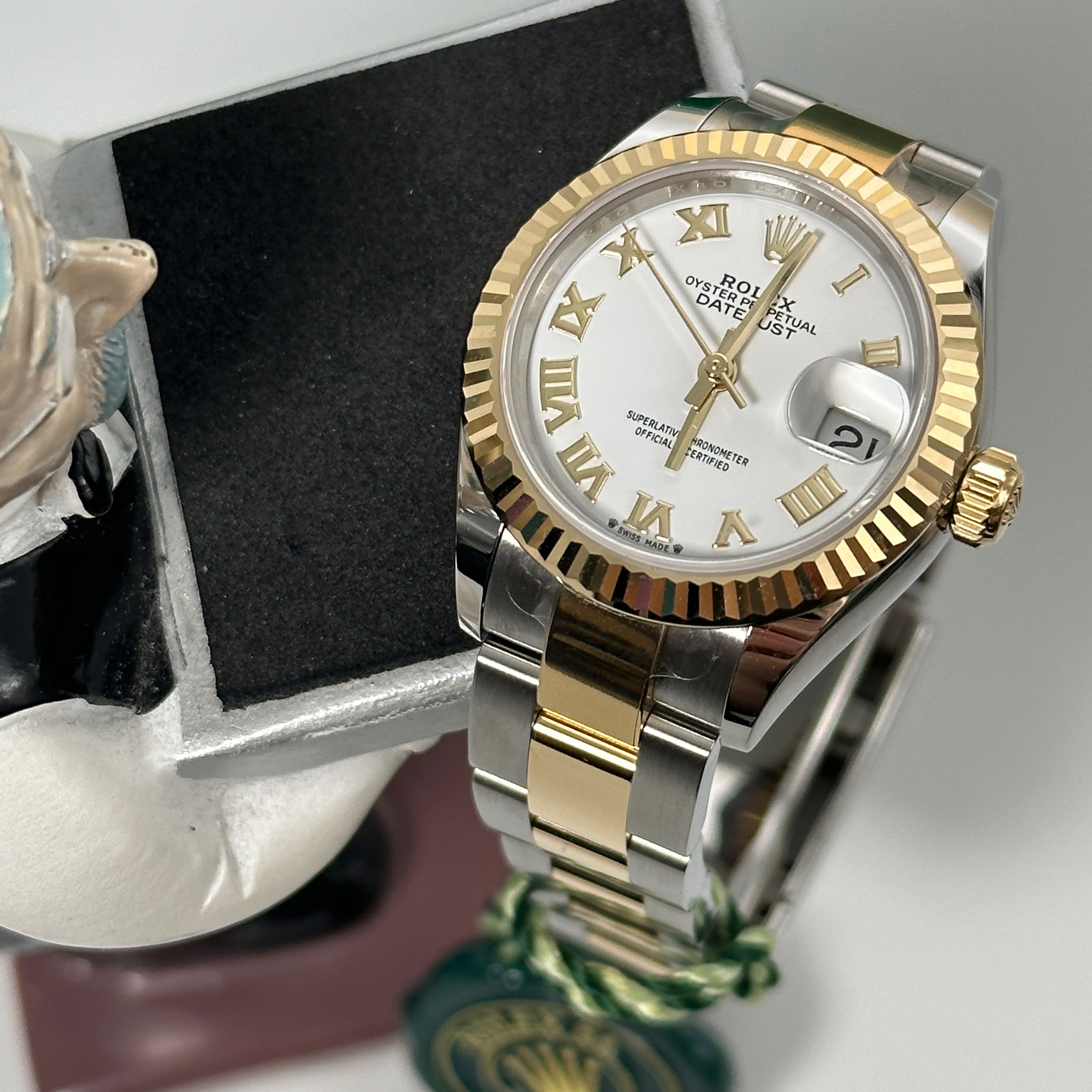 Rolex Lady-Datejust 279173 WHITE ROMAN OYSTER