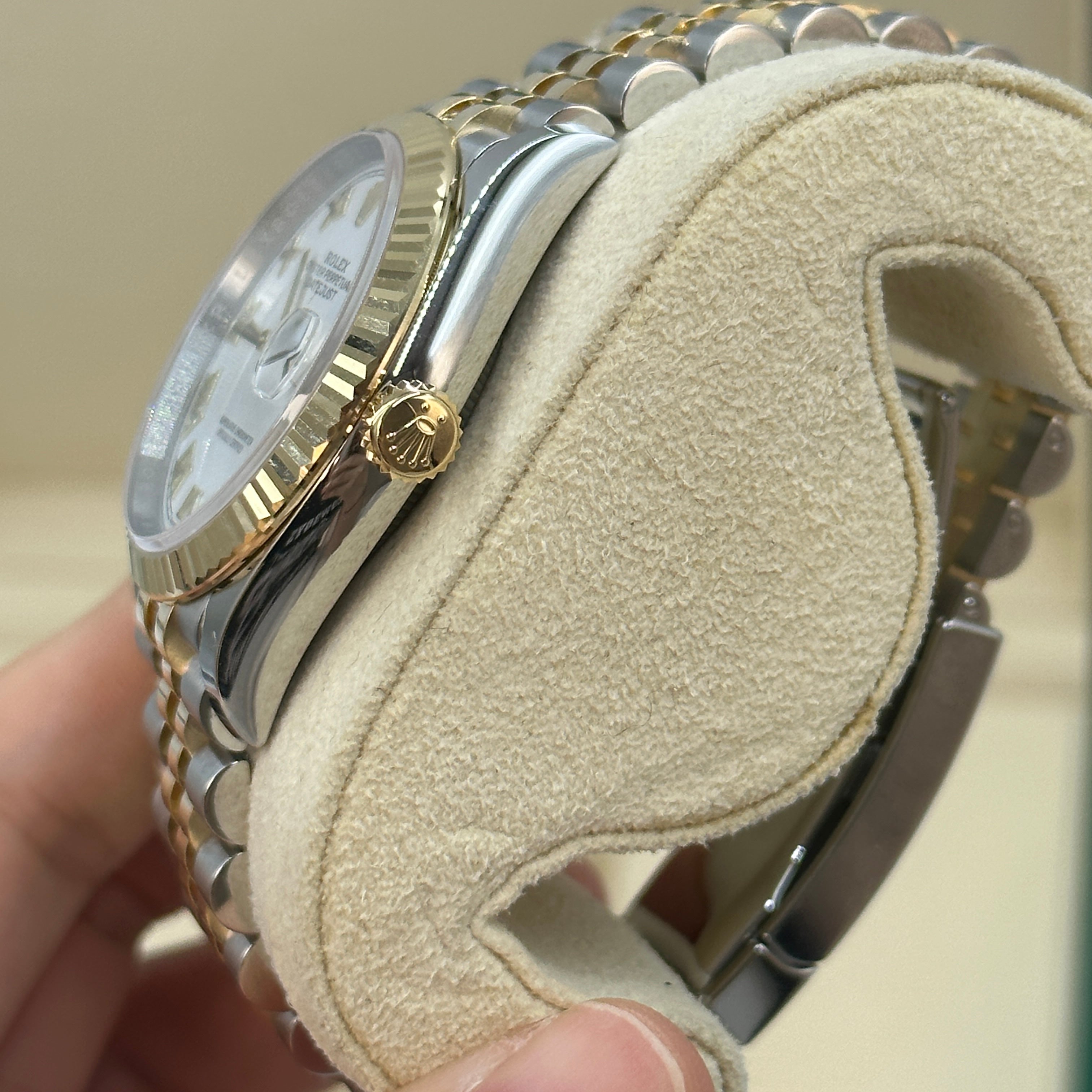 ROLEX Datejust 36 126233 WHITE ROMAN JUB