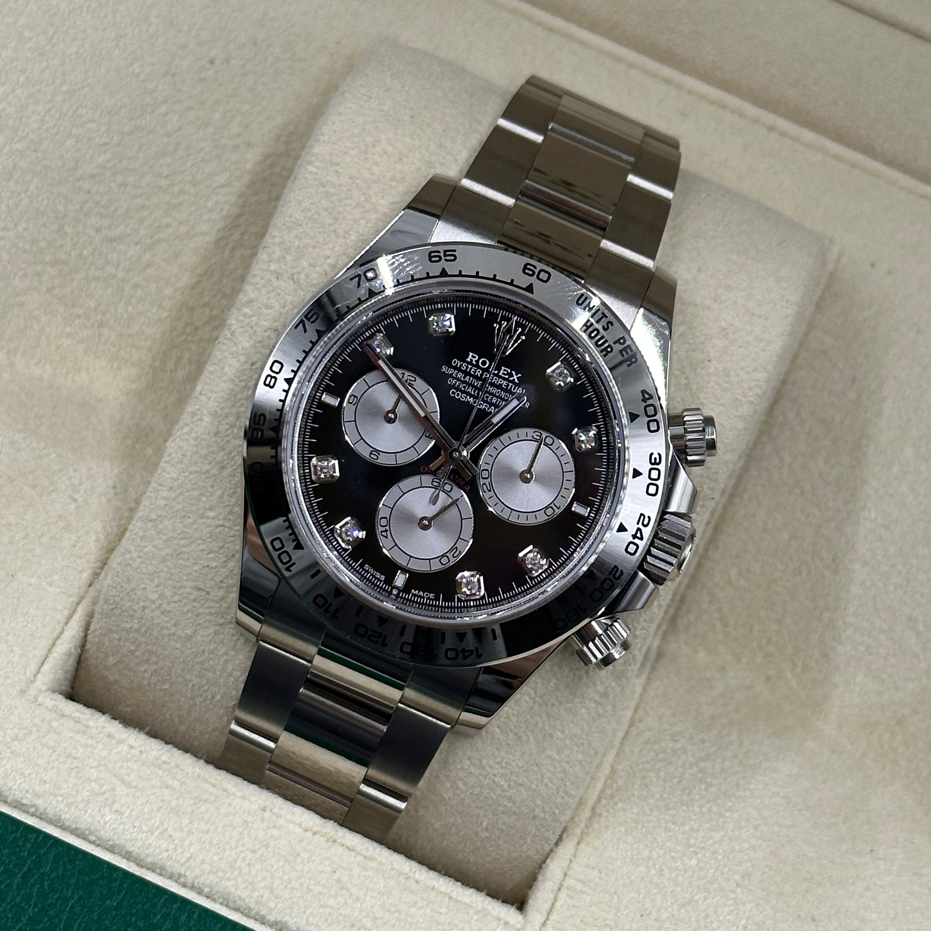 Rolex Cosmograph Daytona 126509 Helles Schwarz und Stahl mit Diamanten besetzt