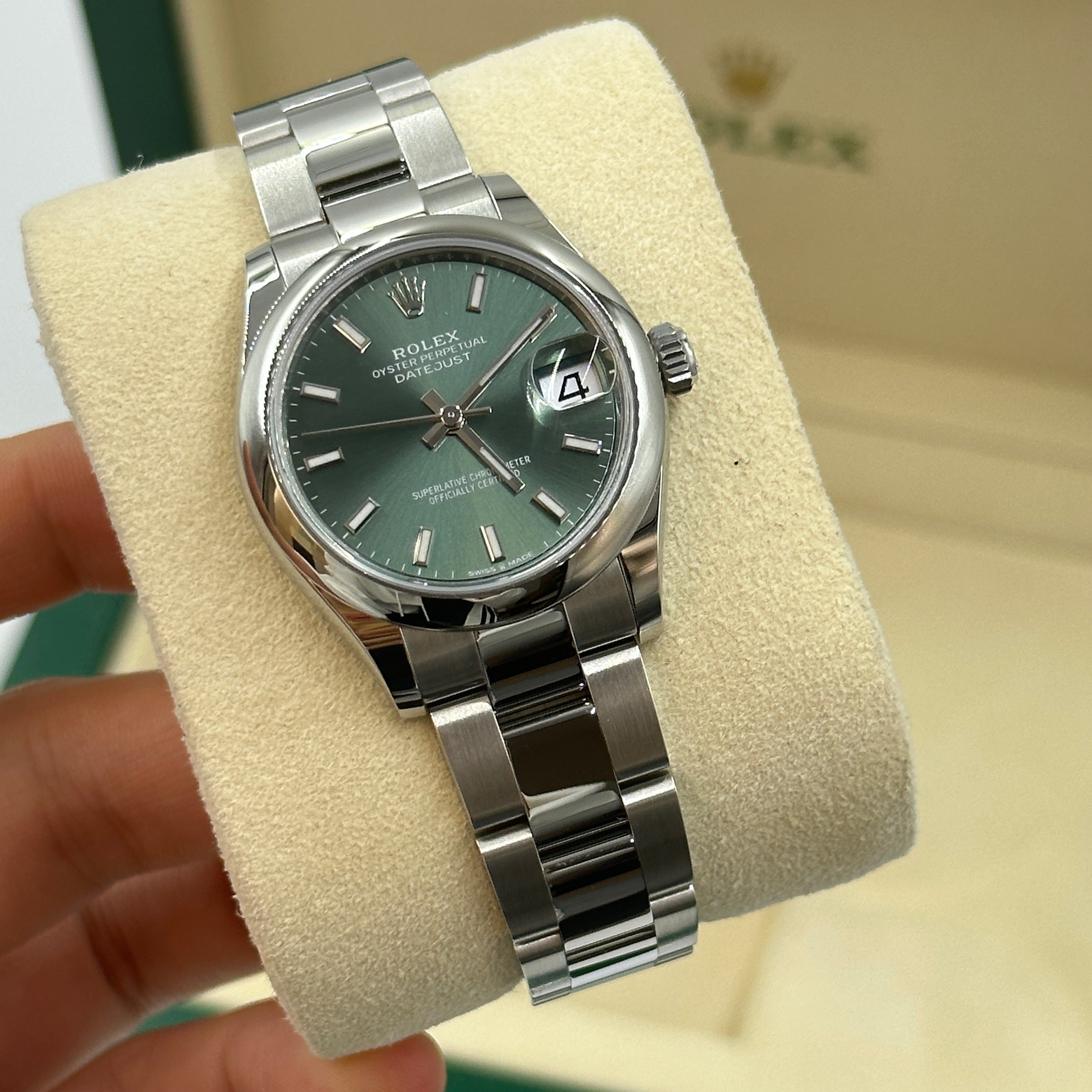 Rolex Sky-Dweller 336394 Green Oyster