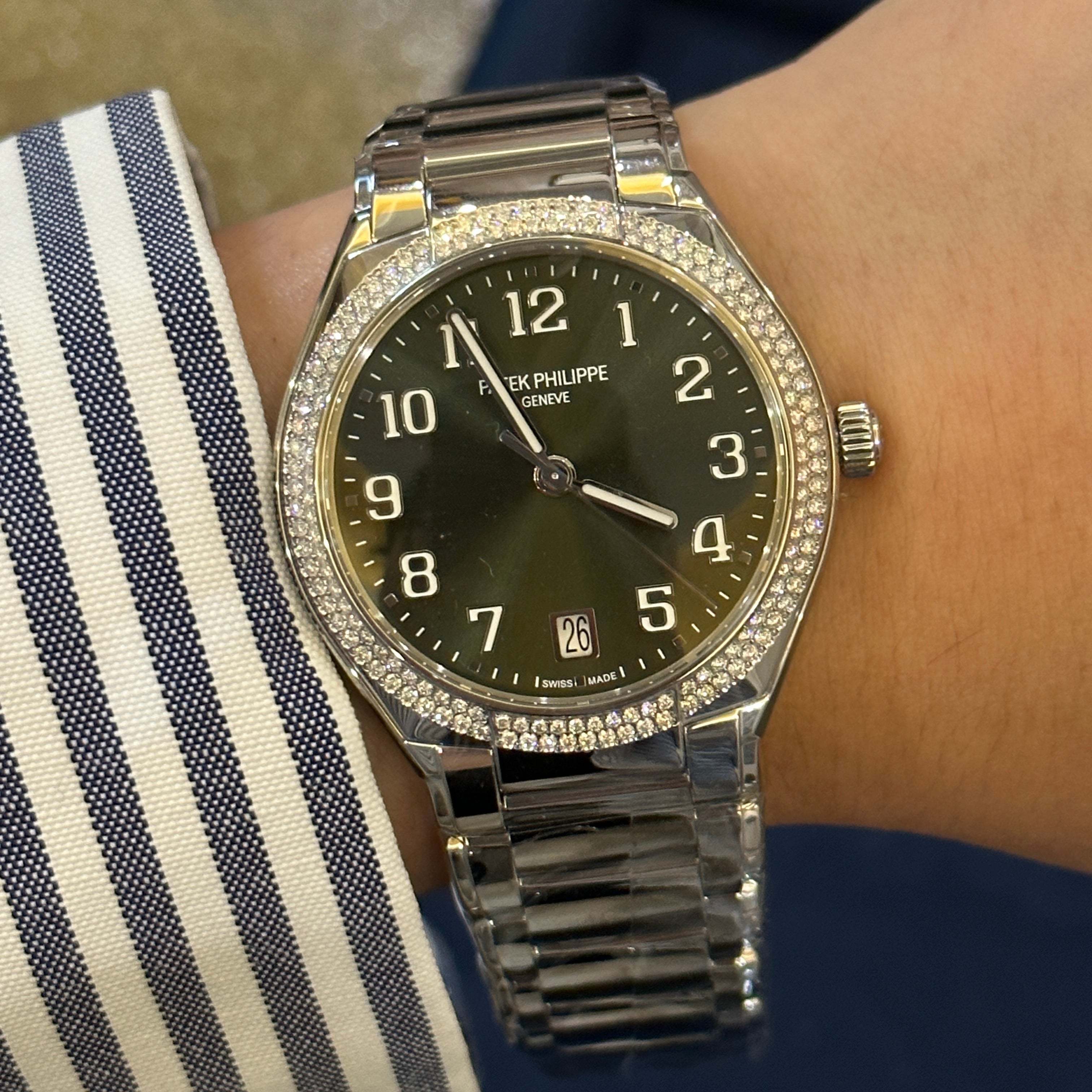 Patek Philippe 7300/1200A-011  2022