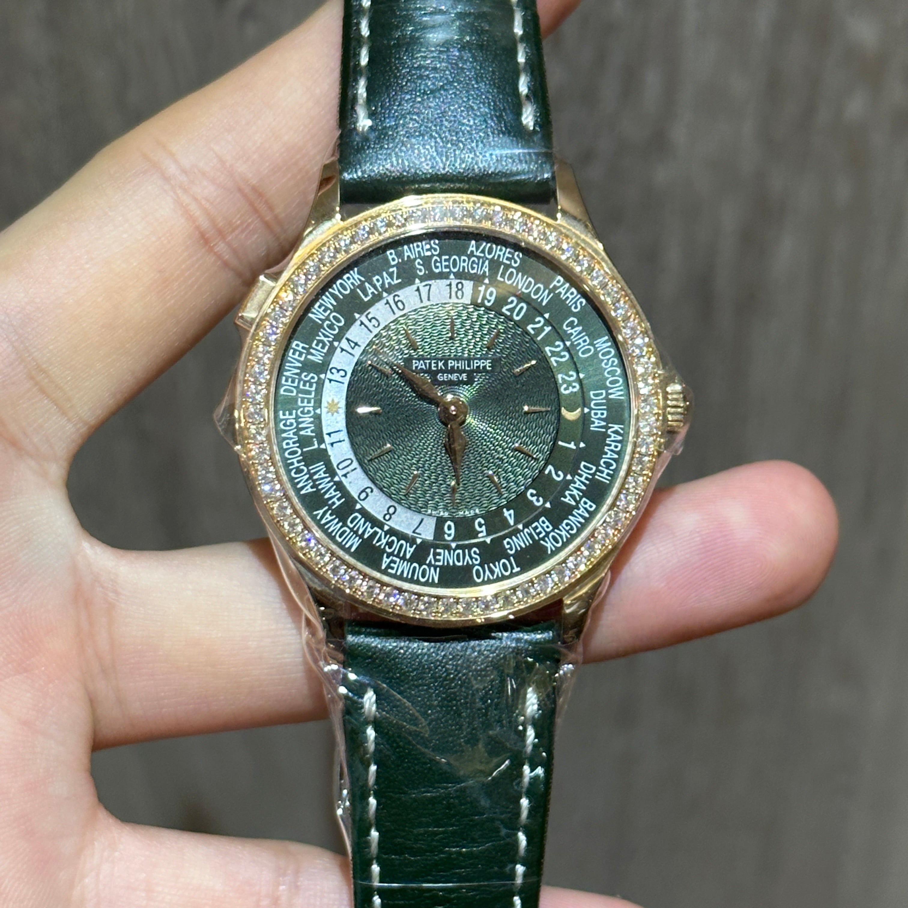 Patek Philippe World Time 7130R-014