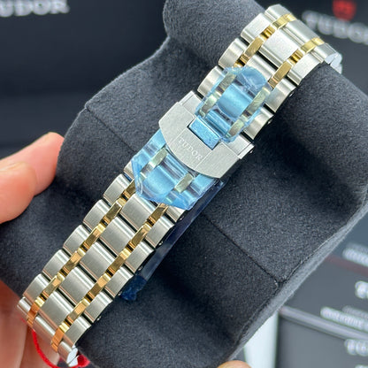 Tudor Royal M28503-0003 2026