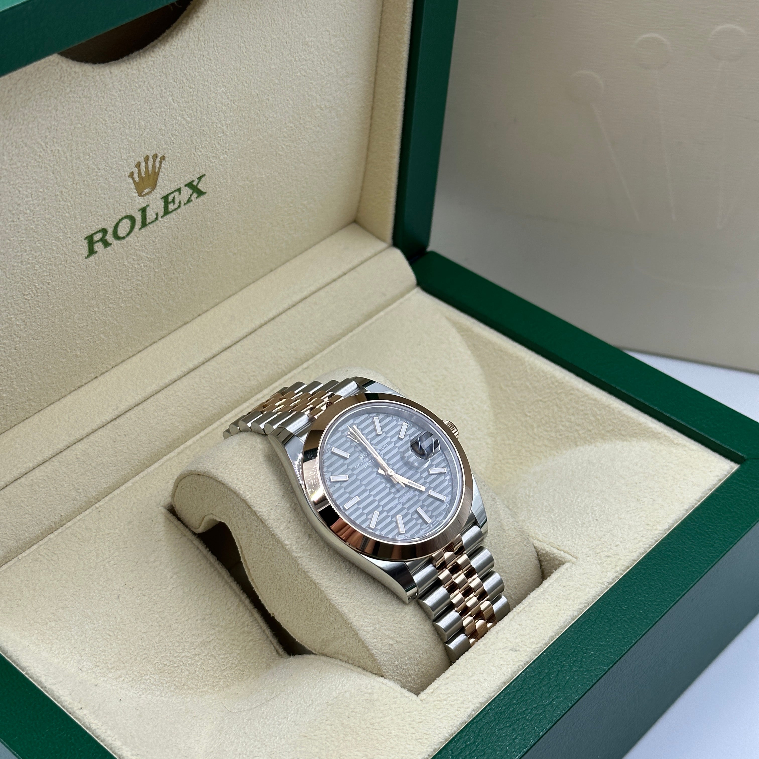 Rolex Datejust 41 126301 Grau geriffeltes Jubiläum 2024