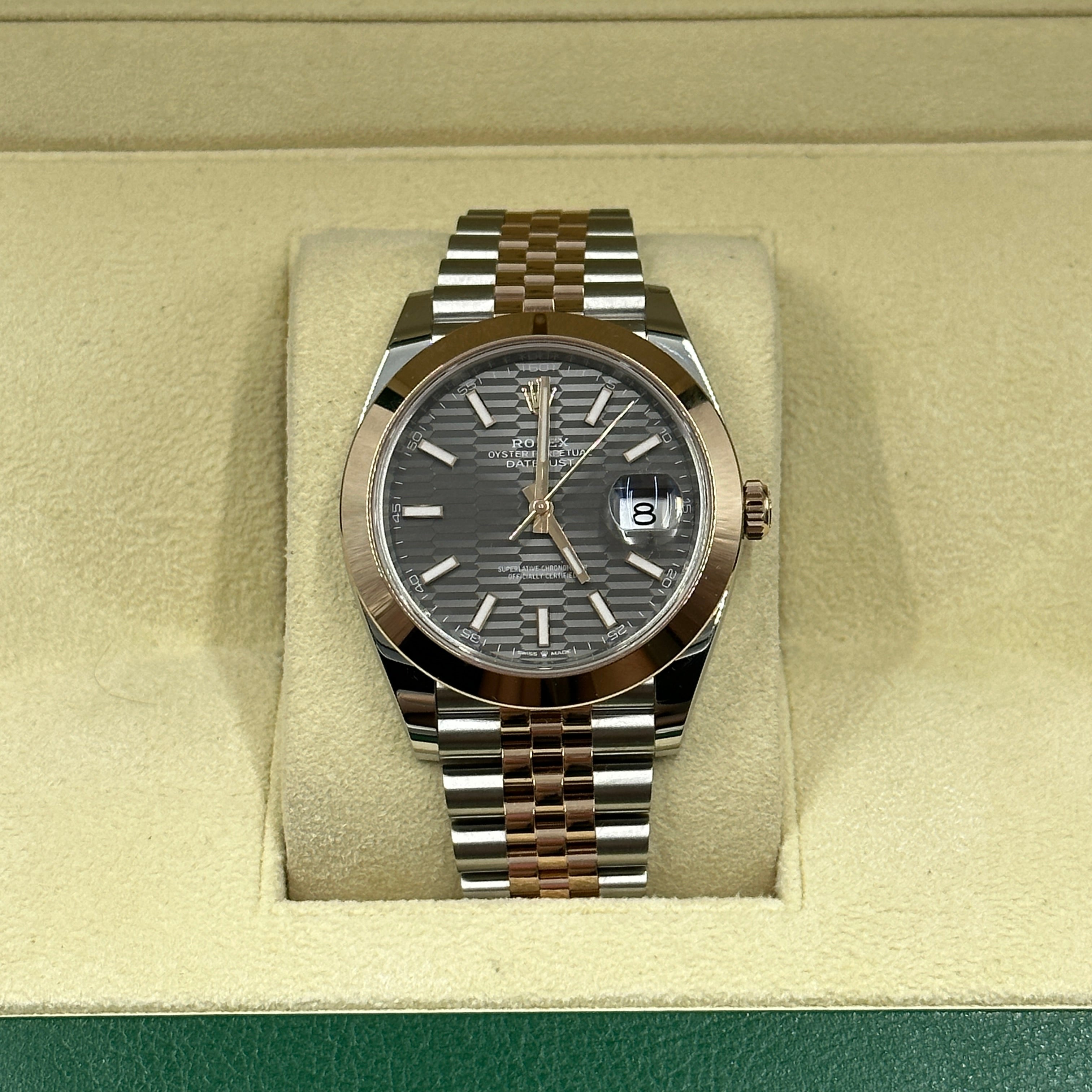 Rolex Datejust 41 126301 Grau geriffeltes Jubiläum 2024