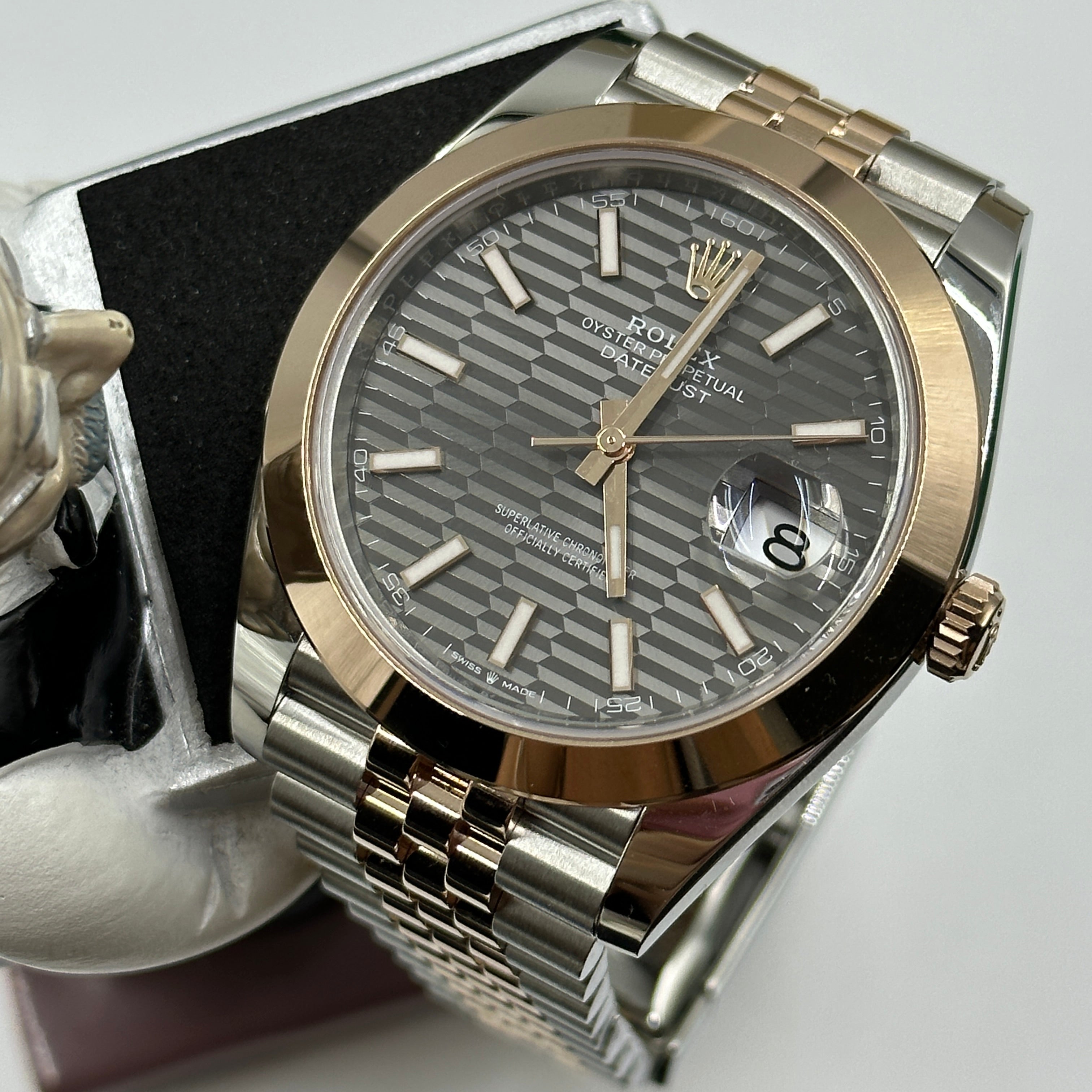 Rolex Datejust 41 126301 Grau geriffeltes Jubiläum 2024