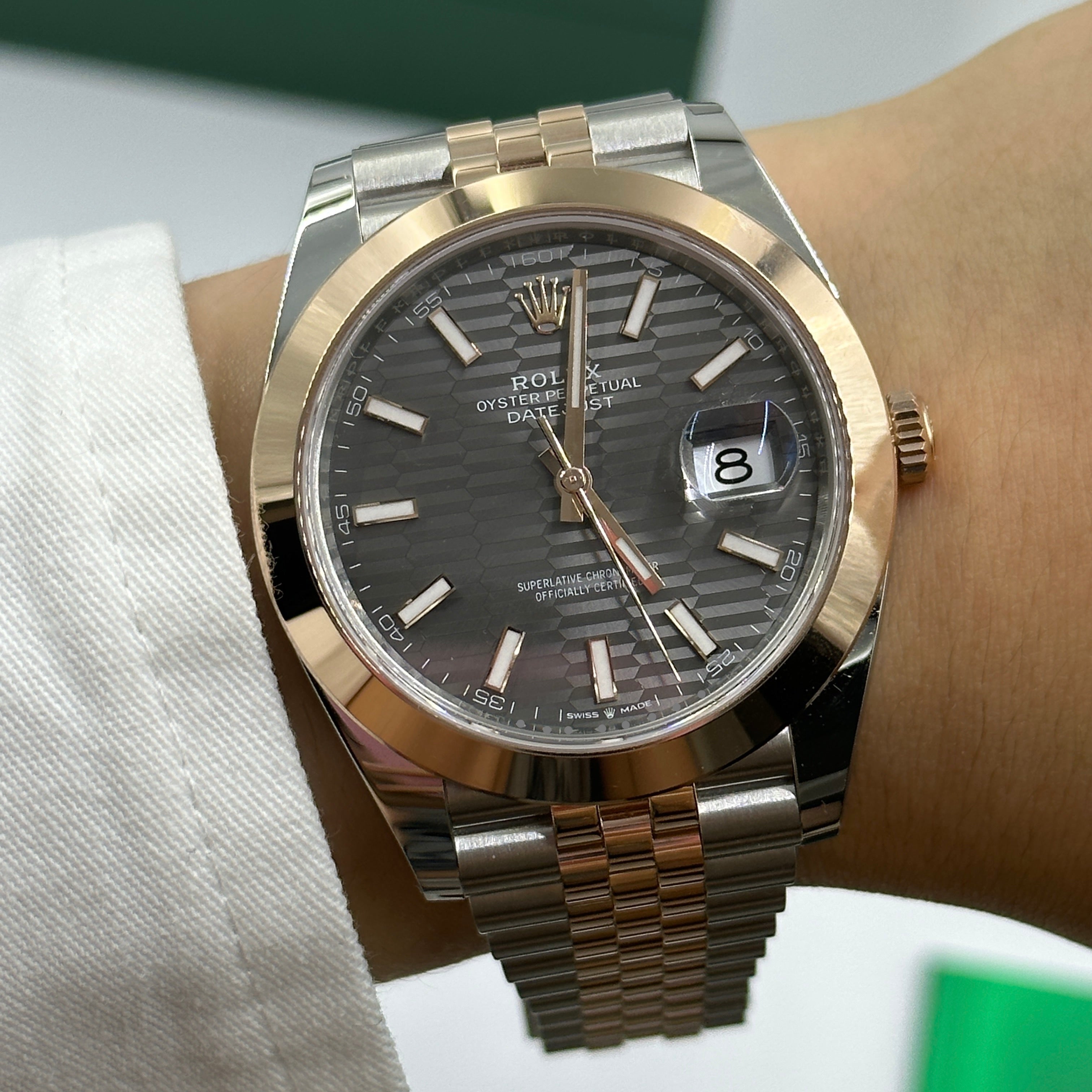 Rolex Datejust 41 126301 Grau geriffeltes Jubiläum 2024