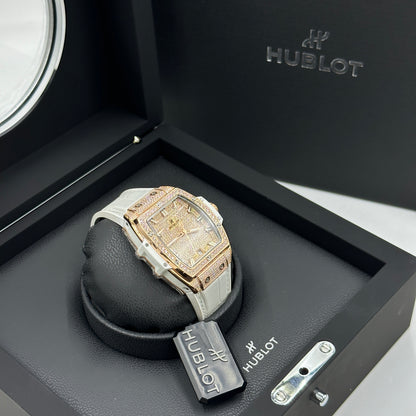 Hublot Spirit Of Big Bang King Gold White Pavé Full 39mm 665.OE.9010.LR.1604 2026