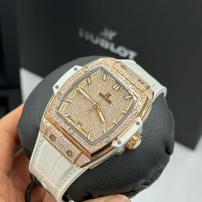 Hublot Spirit Of Big Bang King Gold White Pavé Full 39mm 665.OE.9010.LR.1604 2026