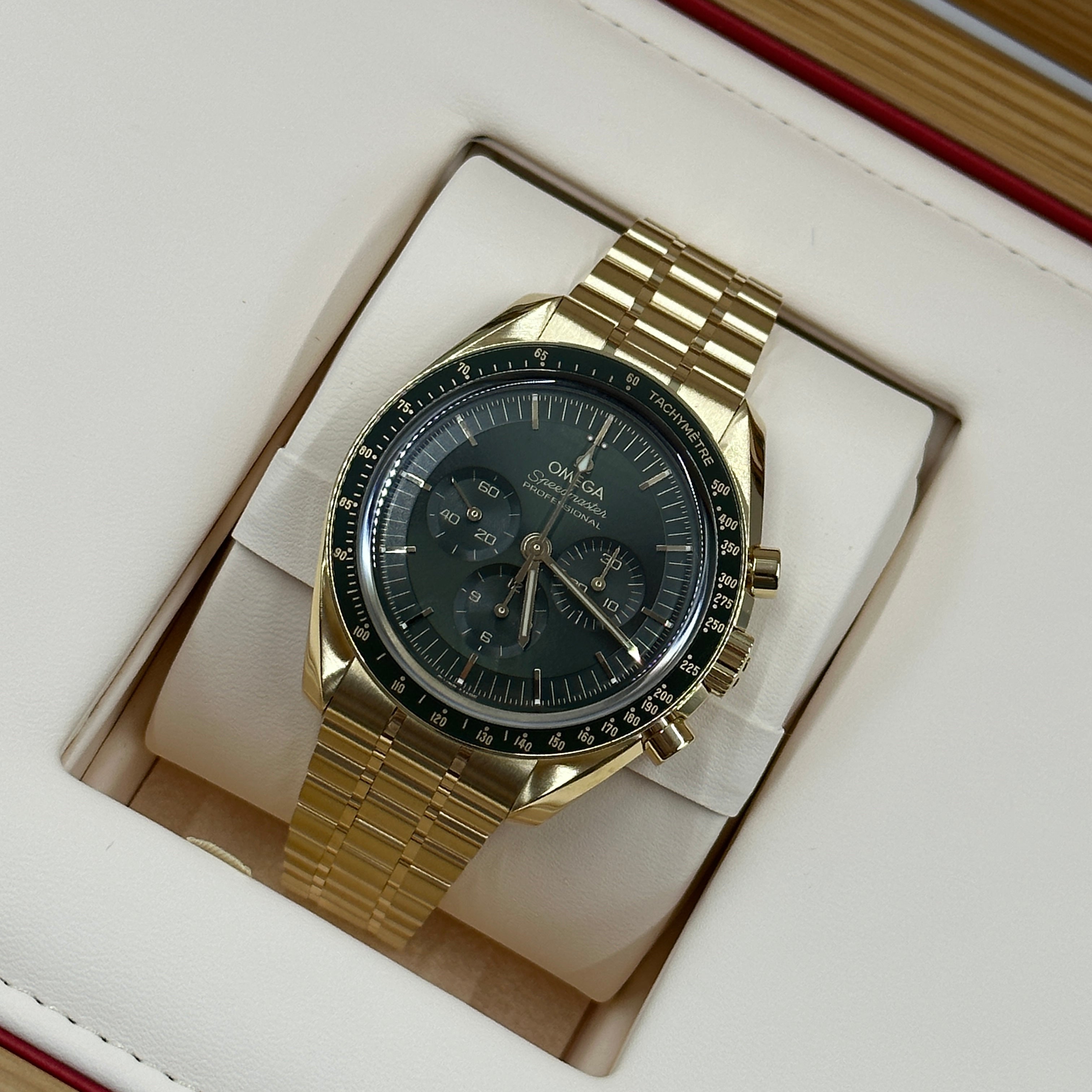Omega Speedmaster Moonwatch Professiona 310.60.42.50.10.001
