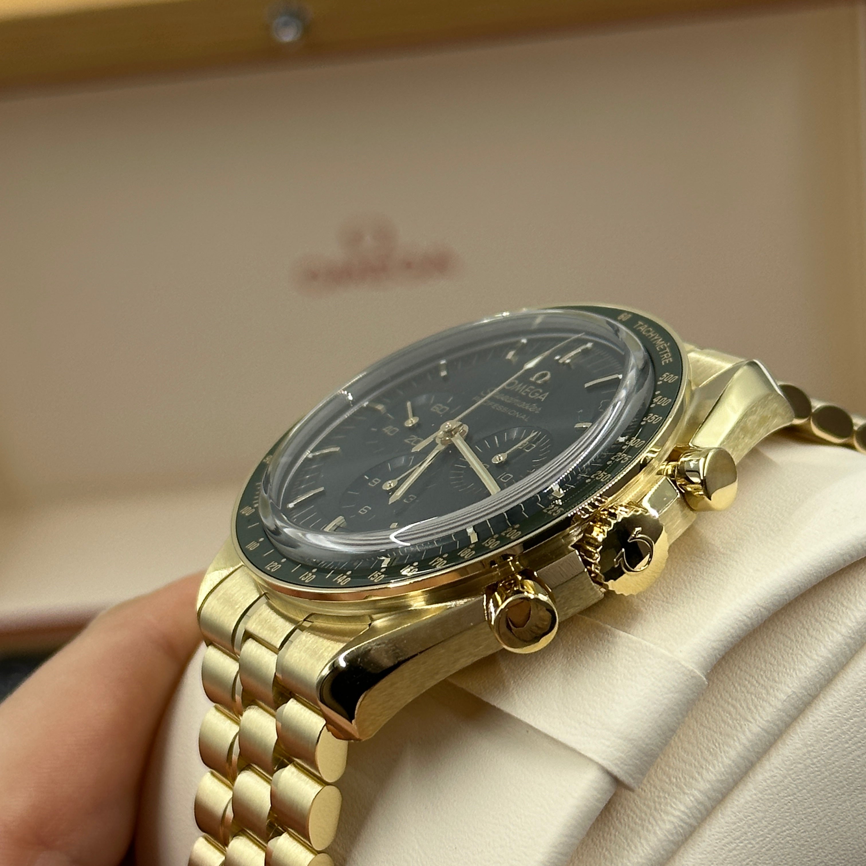 Omega Speedmaster Moonwatch Professiona 310.60.42.50.10.001