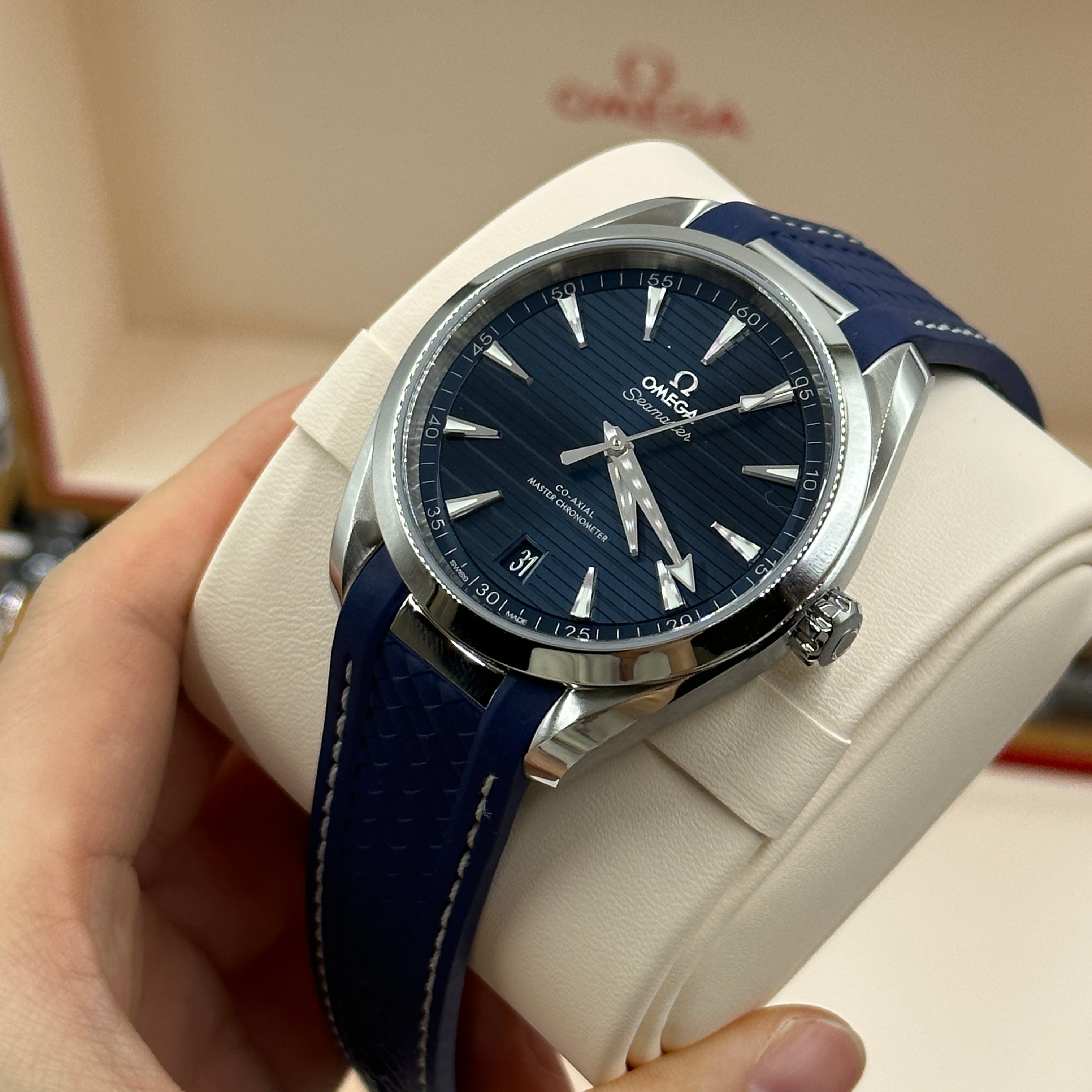 Omega Seamaster Aqua Terra 220.12.41.21.03.007 Blue 2026
