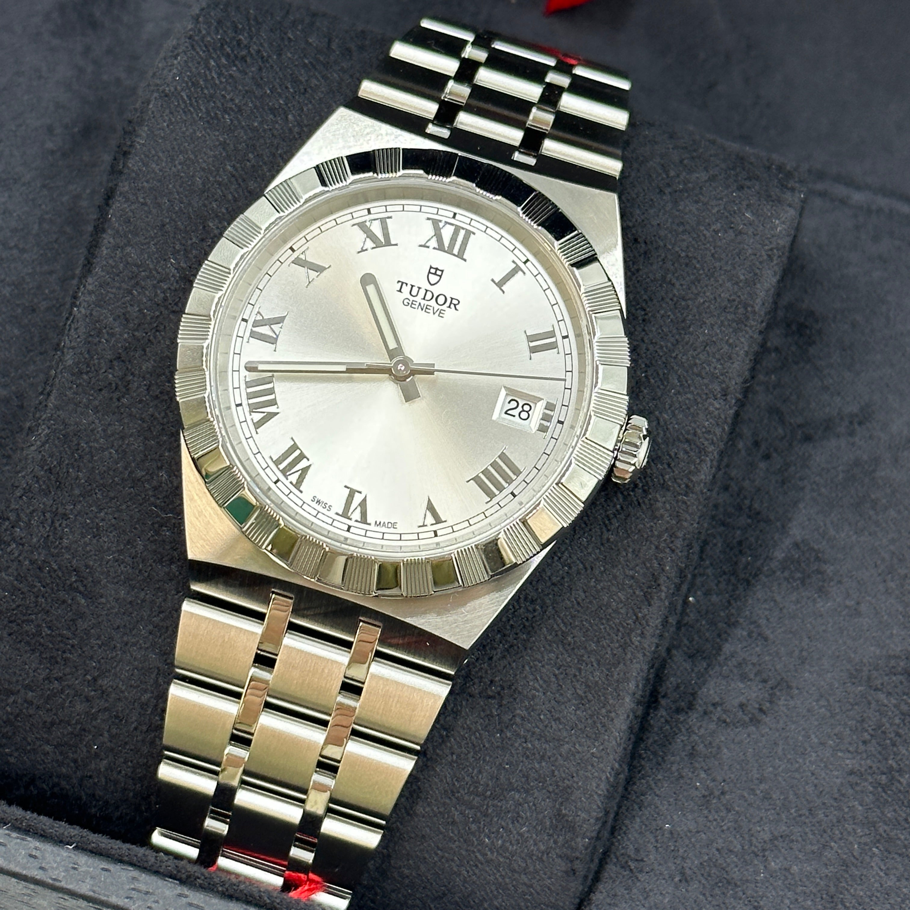 Tudor Royal M28500-0001