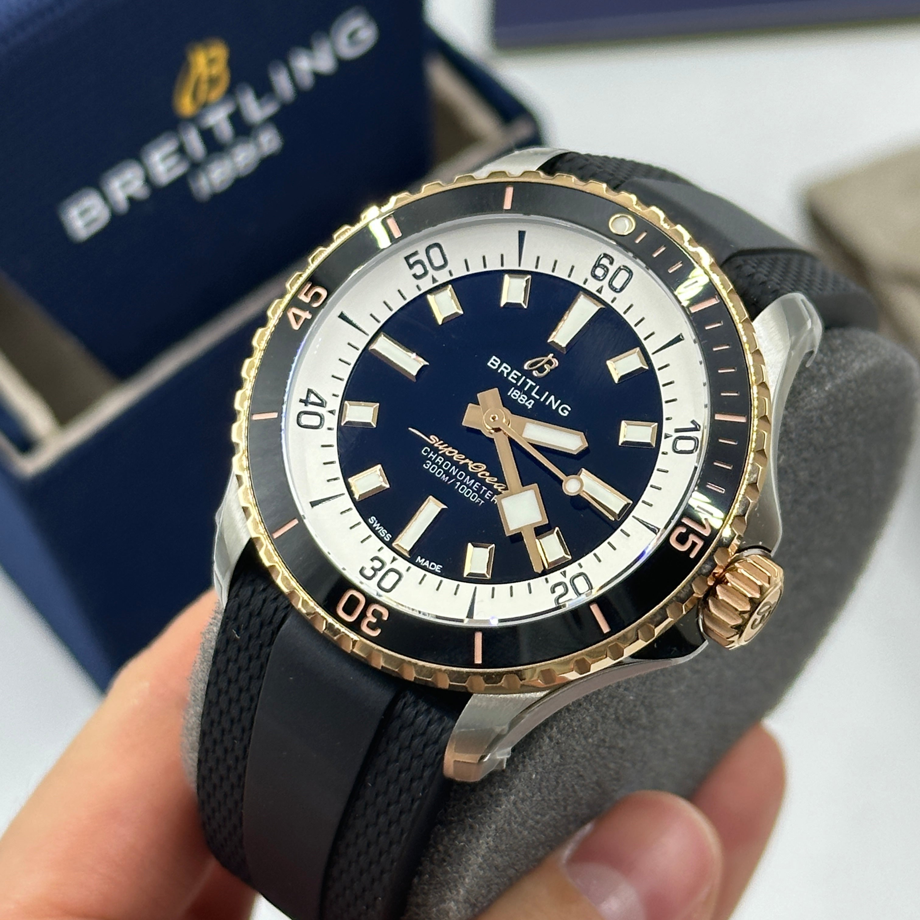 Breitling Superocean Automatic 42  U17375211B1S1