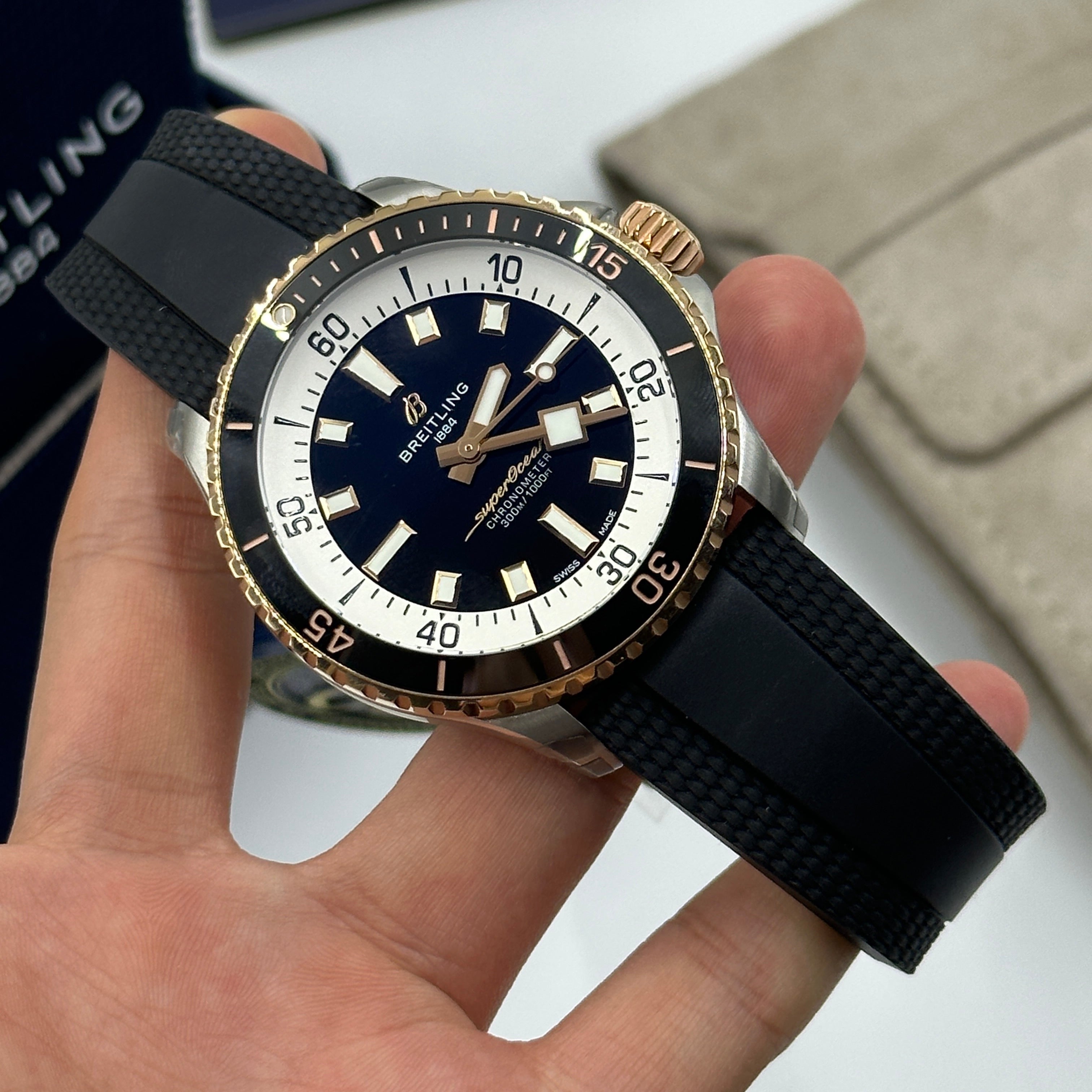 Breitling Superocean Automatic 42  U17375211B1S1