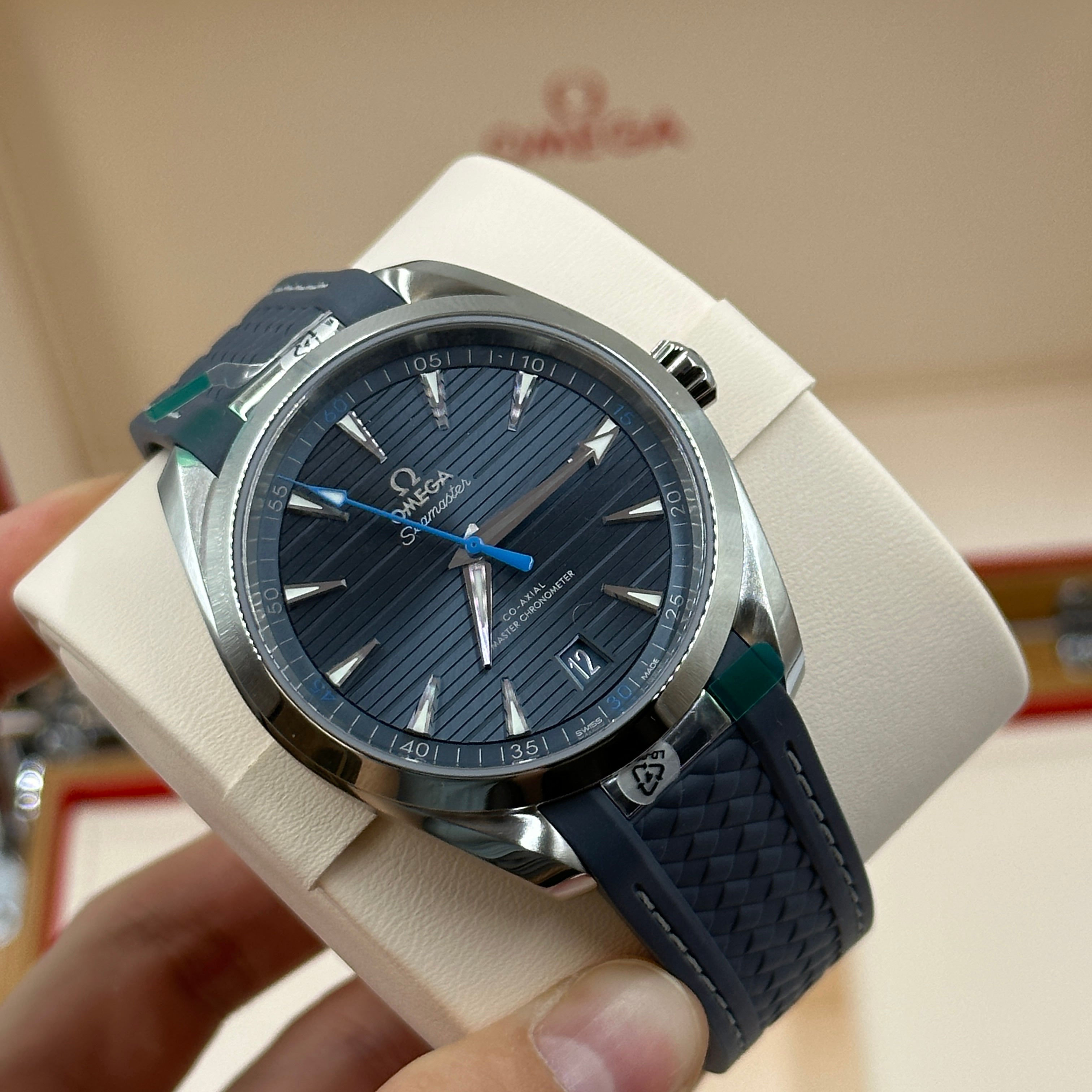 Omega 220.12.41.21.03.002 Seamaster Aqua Terra