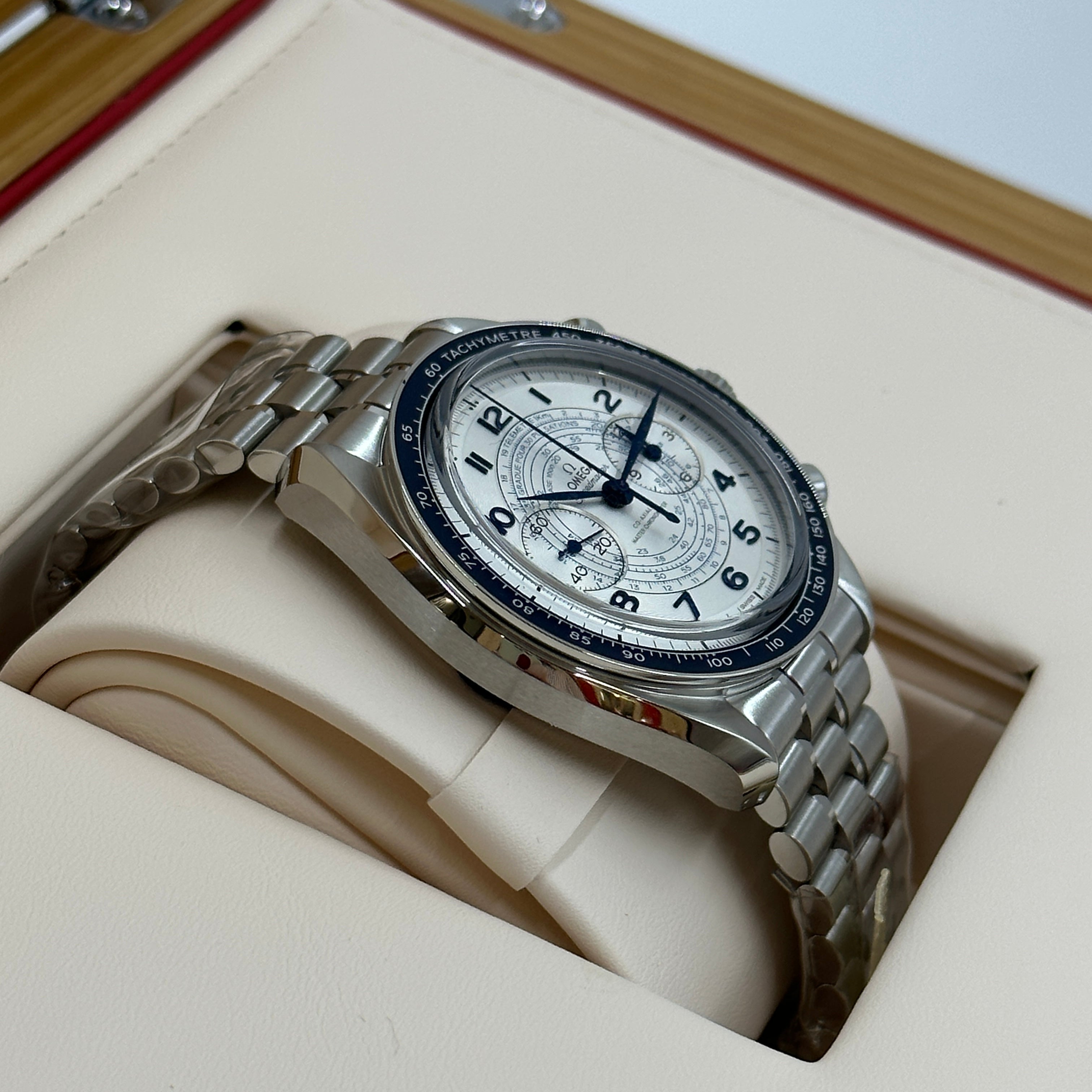 Omega Chronoscope 329.30.43.51.02.001 2026