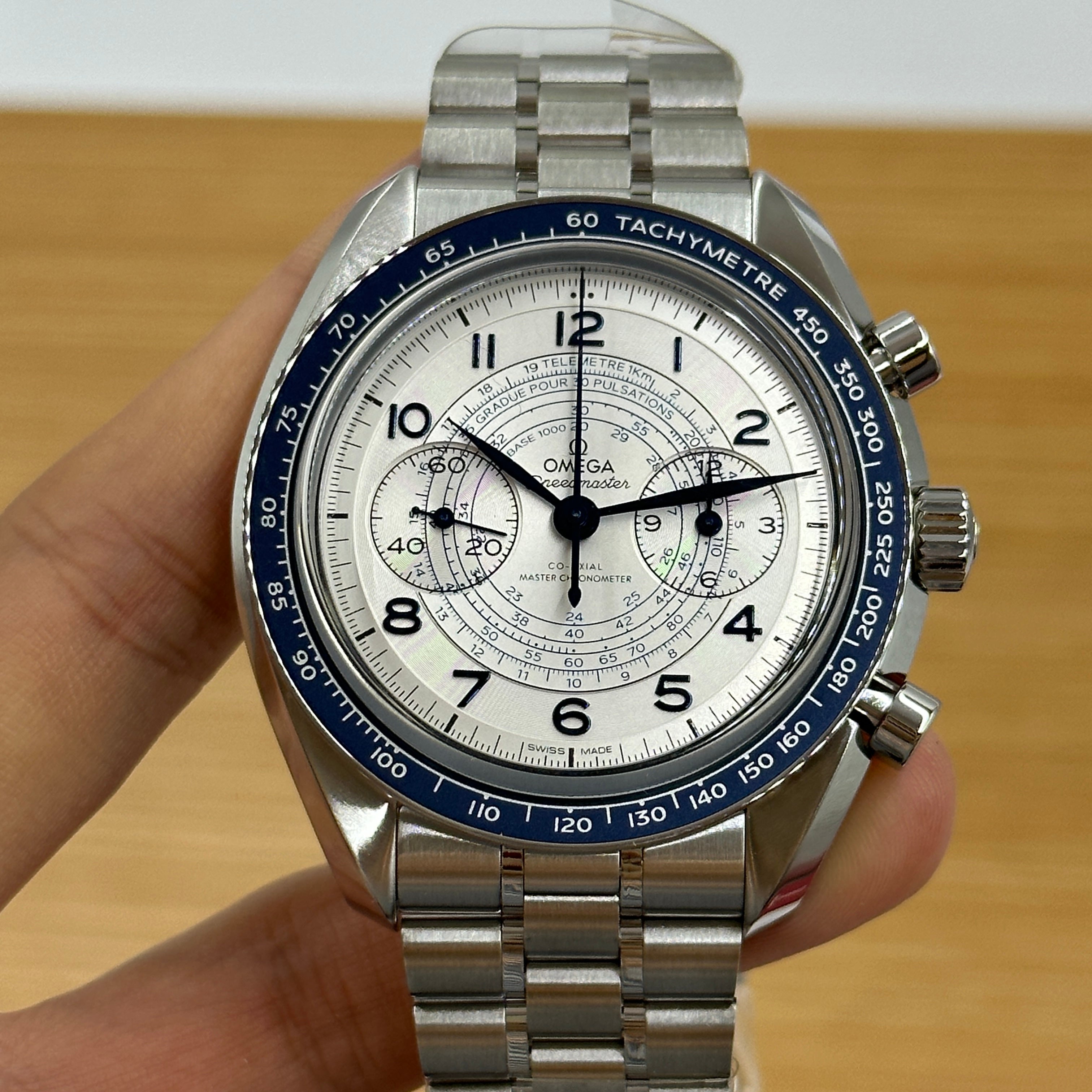 Omega Chronoscope 329.30.43.51.02.001 2026
