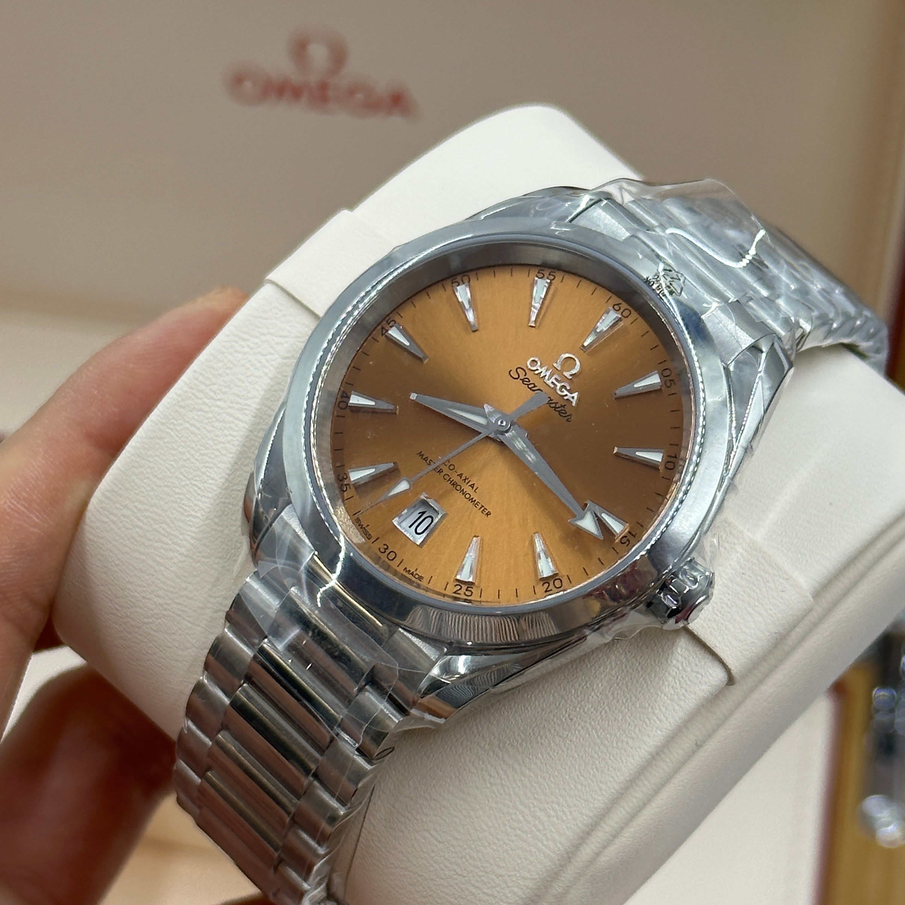 Omega Seamaster Aqua Terra 150M 220.10.38.20.12.001 2026