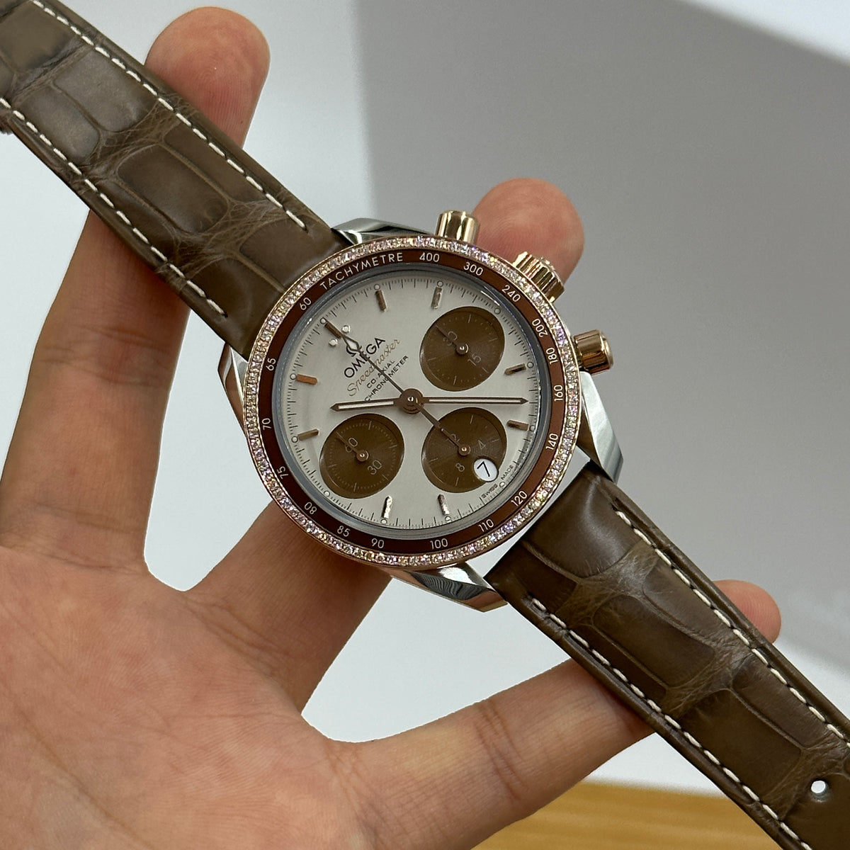 Omega Speedmaster 324.28.38.50.02.002 2026
