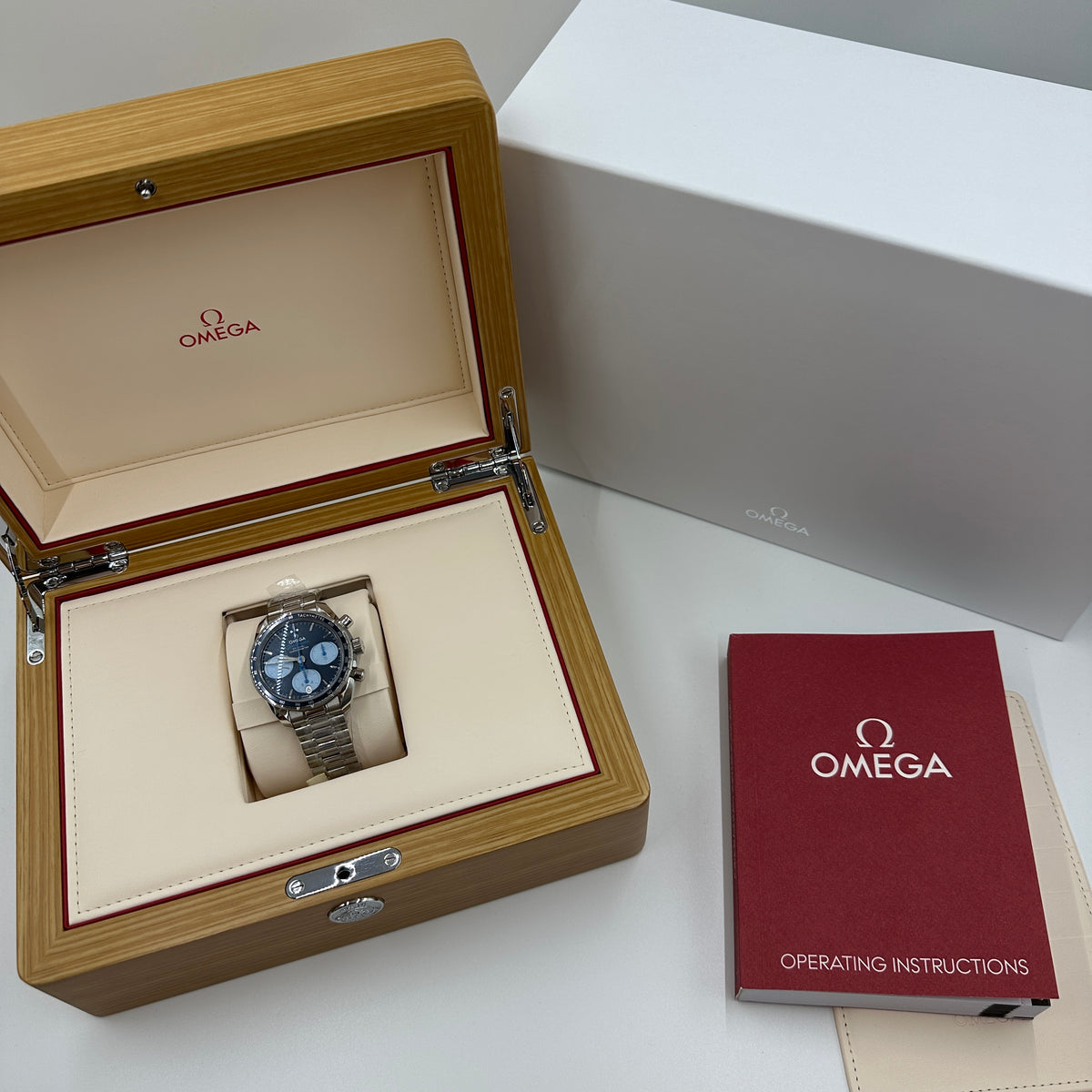 Speedmaster 38 Orbis Edition - 324.30.38.50.03.002