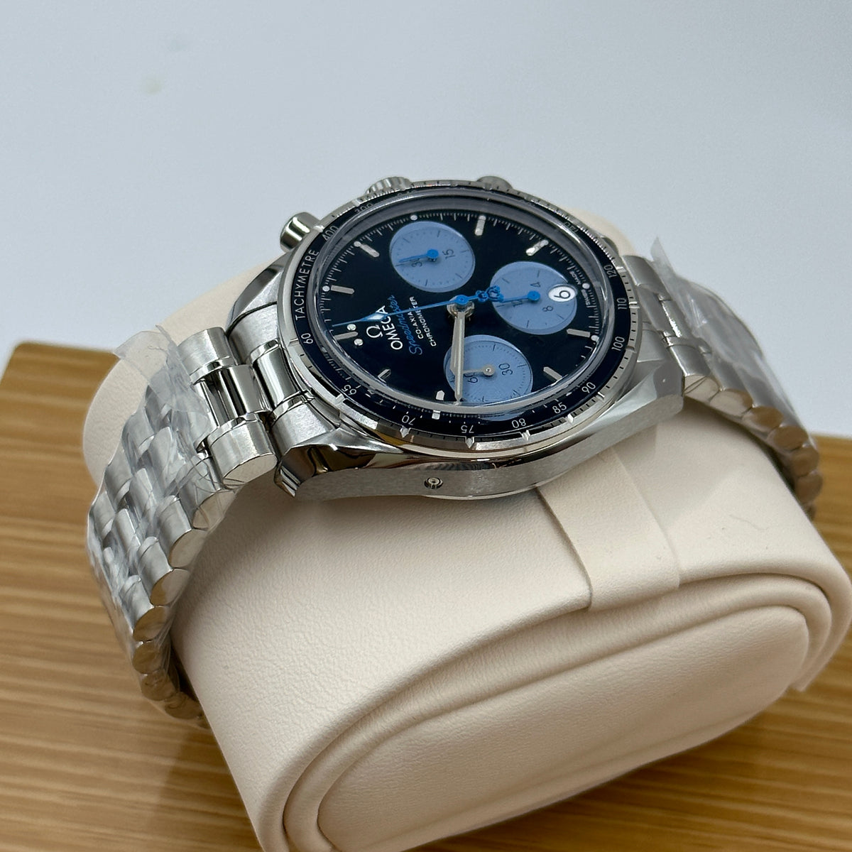 Speedmaster 38 Orbis Edition - 324.30.38.50.03.002