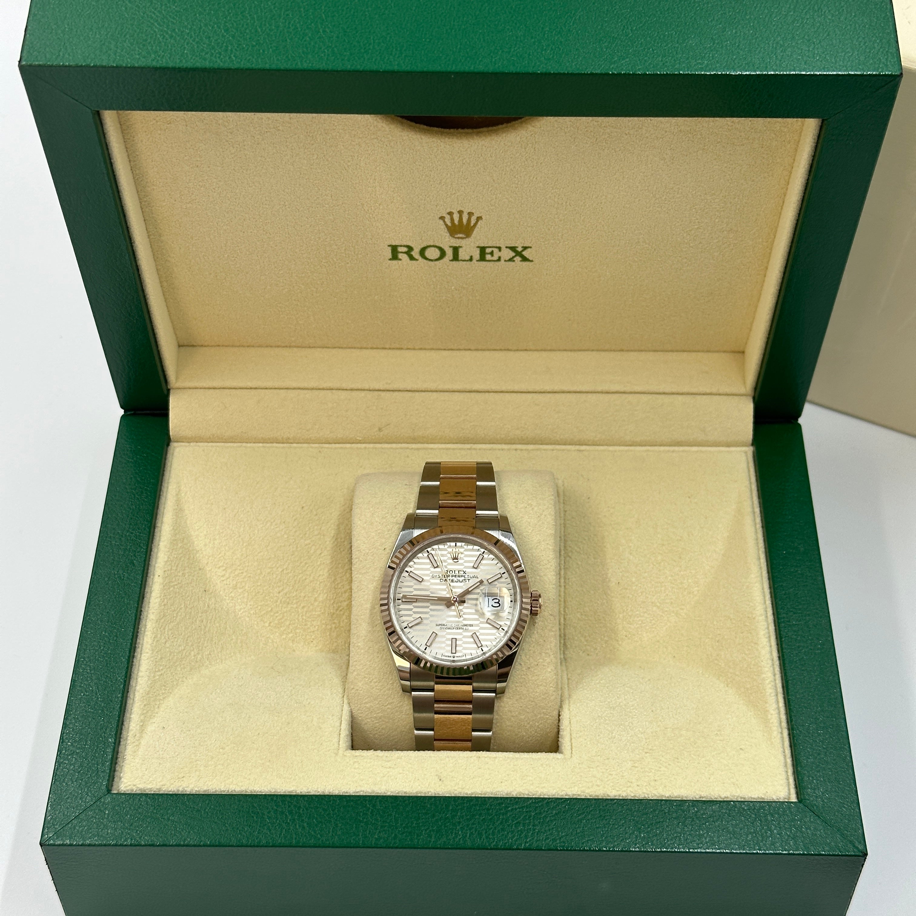 Rolex Datejust 36 126231 Silber Index geriffelte Oyster 2024