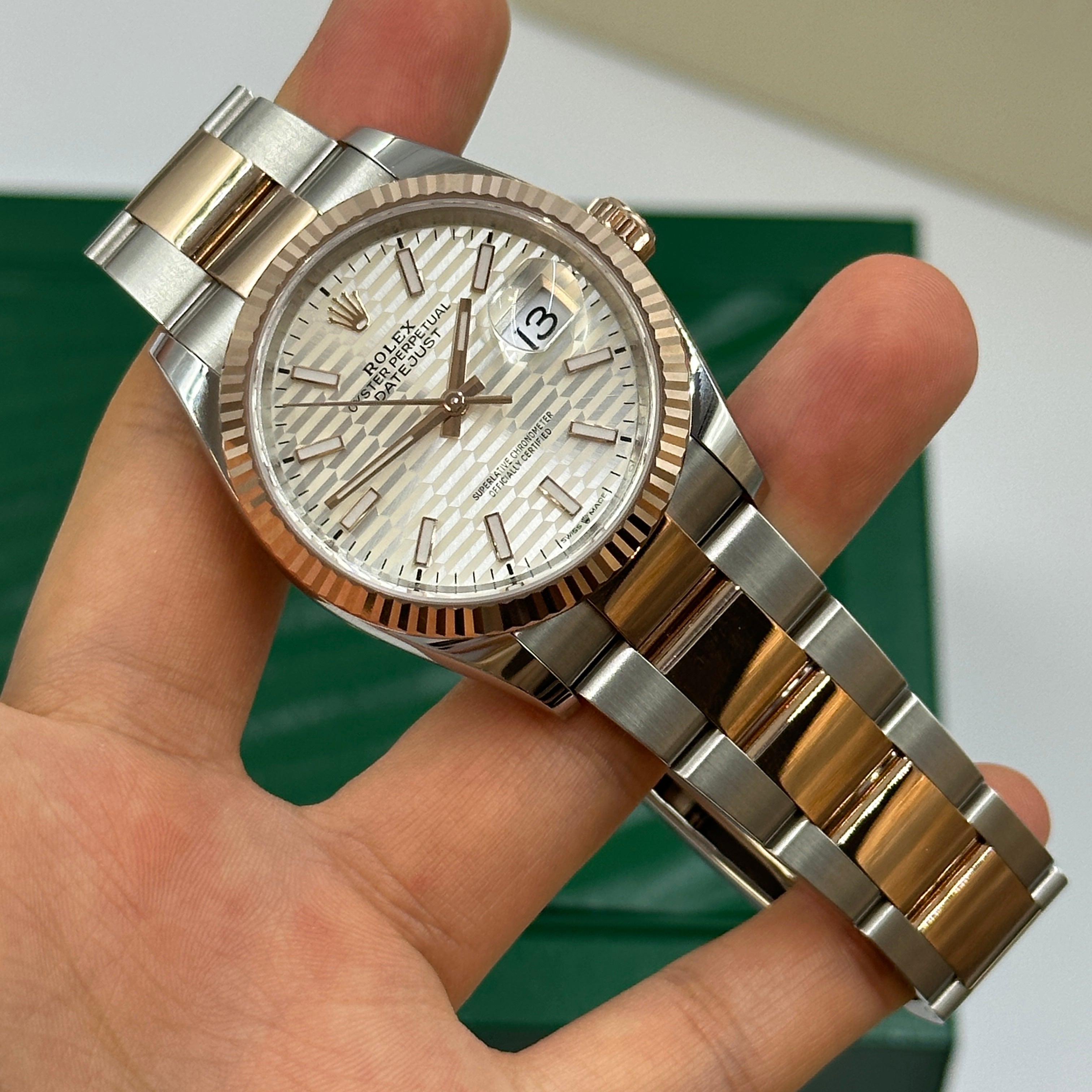 Rolex Datejust 36 126231 Silber Index geriffelte Oyster 2024