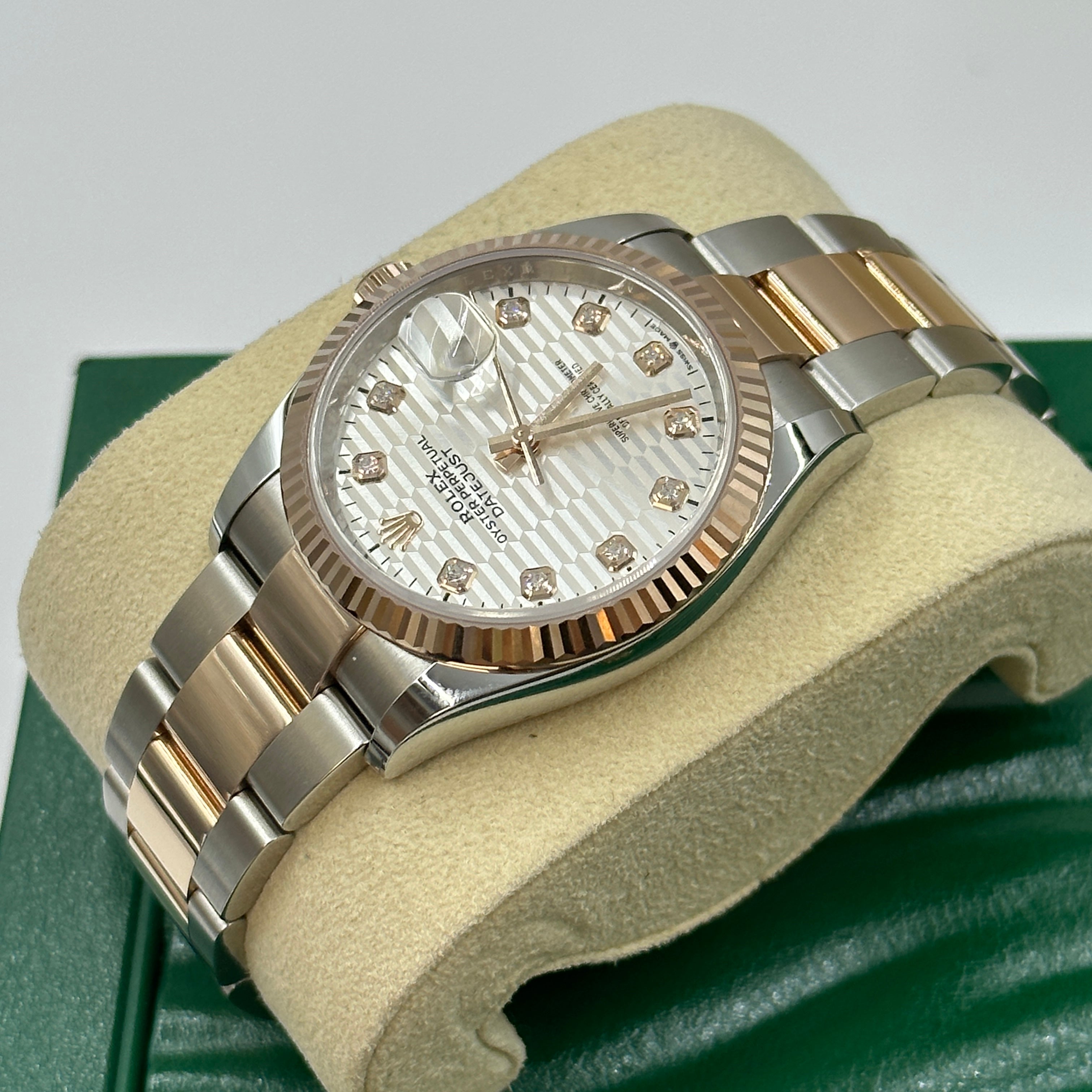 Rolex Datejust 36 126231G Silber geriffelte Oyster 2024