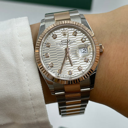 Rolex Datejust 36 126231G Silber geriffelte Oyster 2024