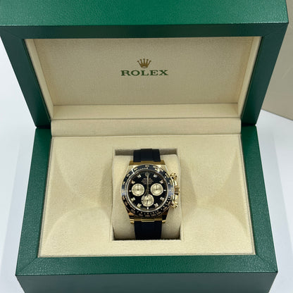 Rolex Cosmograph Daytona 126518 Leuchtend schwarz und golden mit Diamanten besetzt