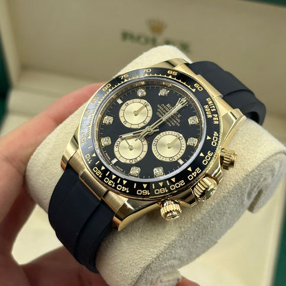 Rolex Cosmograph Daytona 126518 Leuchtend schwarz und golden mit Diamanten besetzt