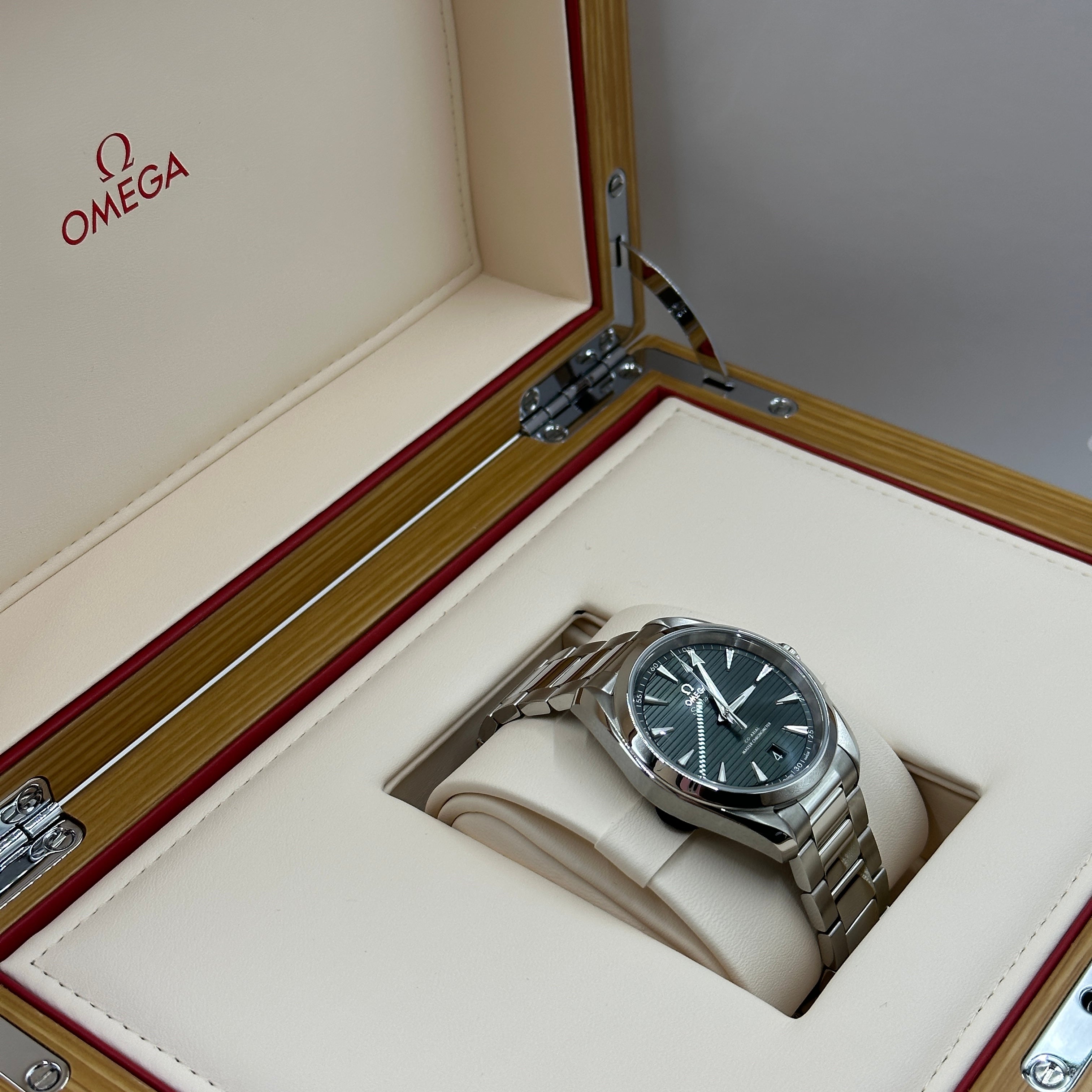 OMEGA Seamaster Aqua Terra 150M 38mm 220.10.38.20.10.003