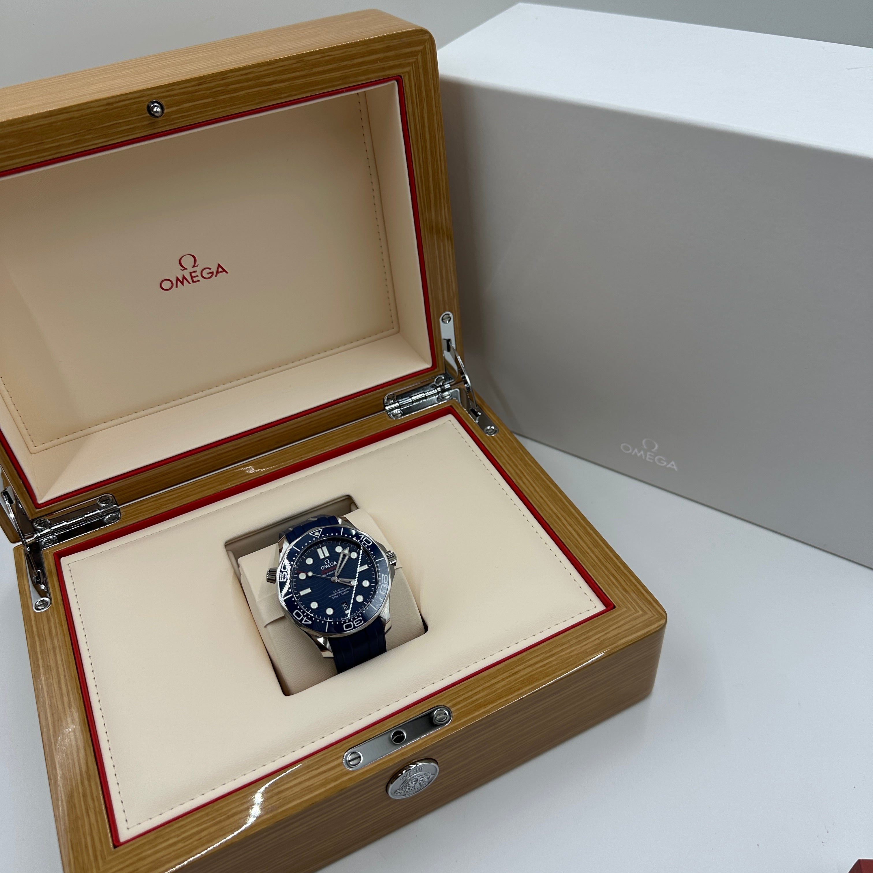 Omega Seamaster Diver 300 M 210.32.42.20.03.001