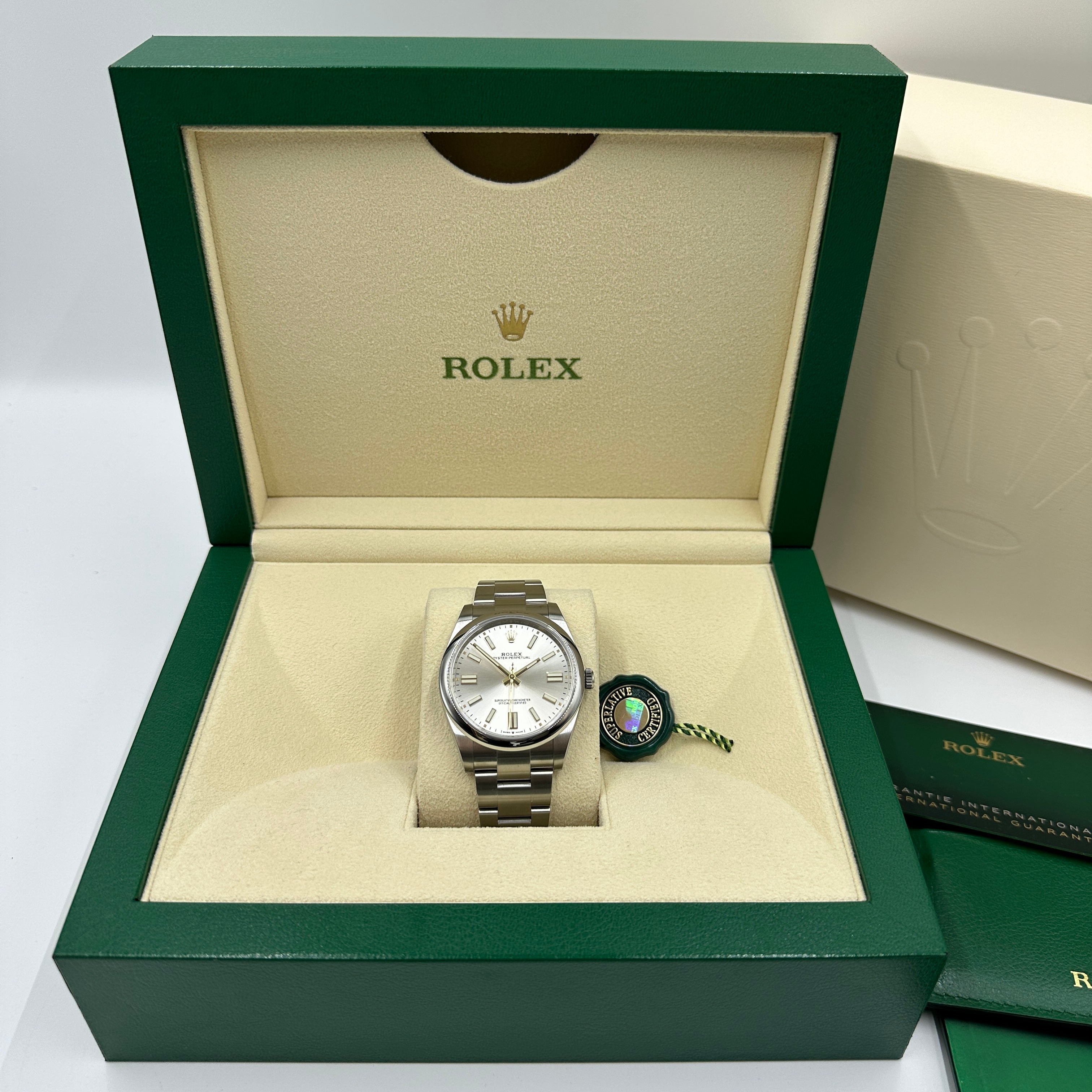 Rolex Oyster Perpetual 41 124300 Silber 2025