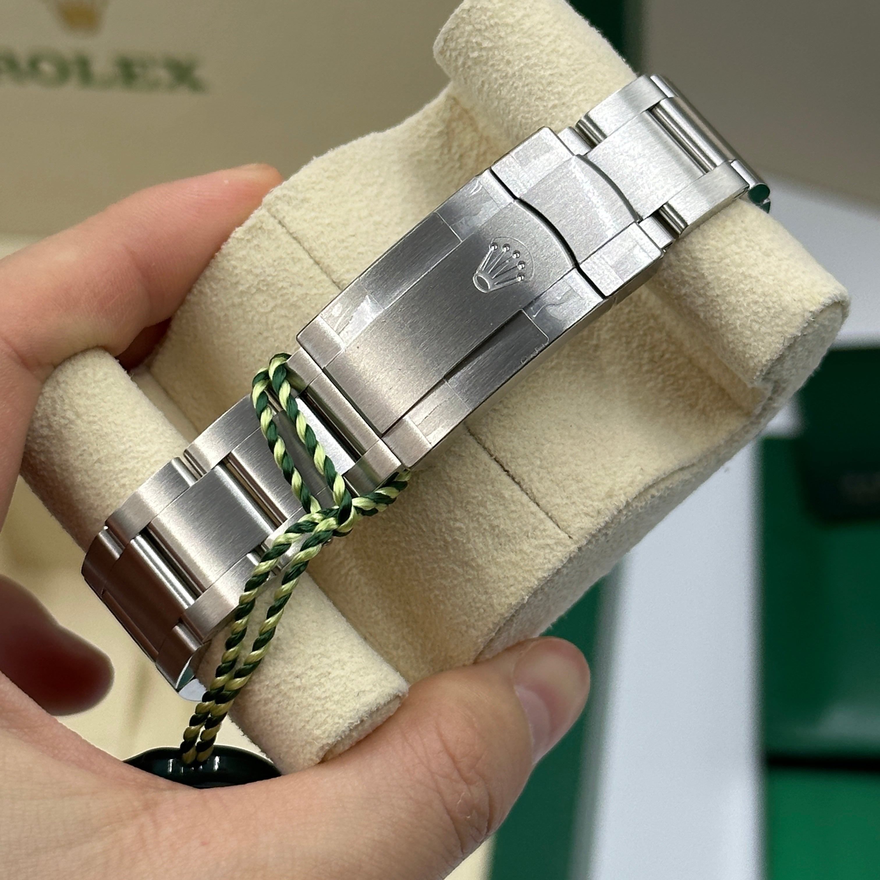 Rolex Oyster Perpetual 41 124300 Silber 2025