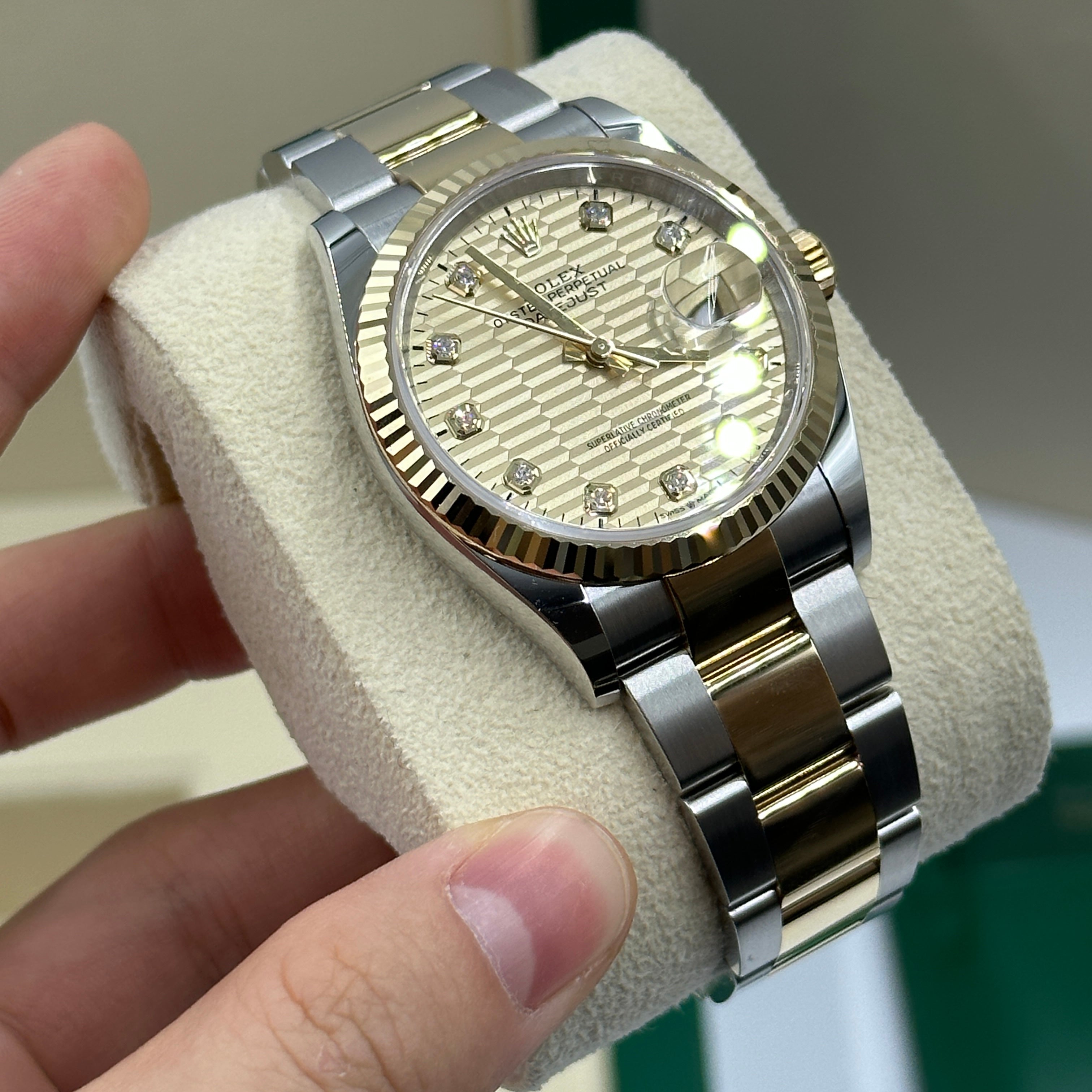 Rolex Datejust 36 126233G Champ Fluted Oyster 2024