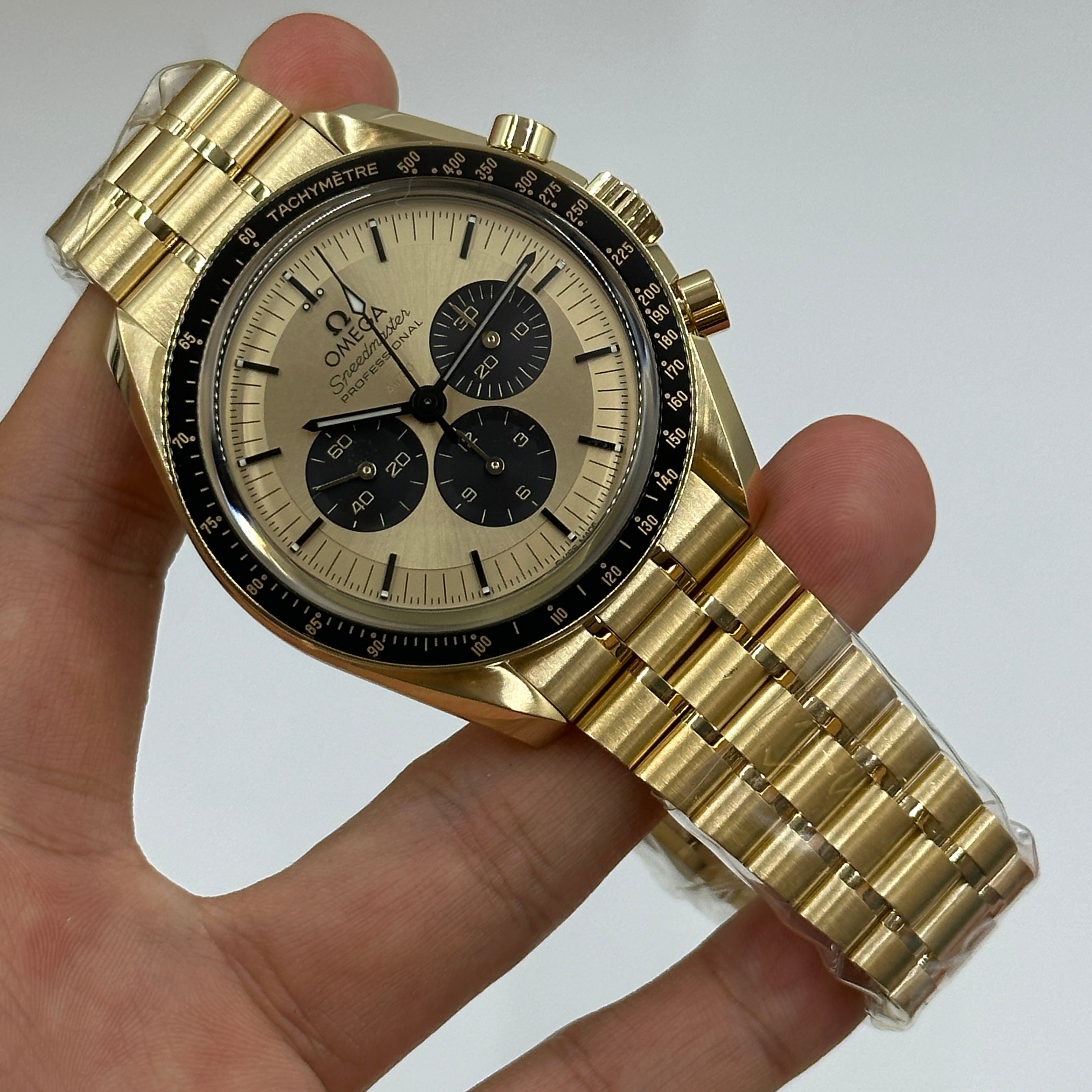Omega - 310.60.42.50.99.002 Speedmaster Professional Moonwatch 3861 Moonshine Gold