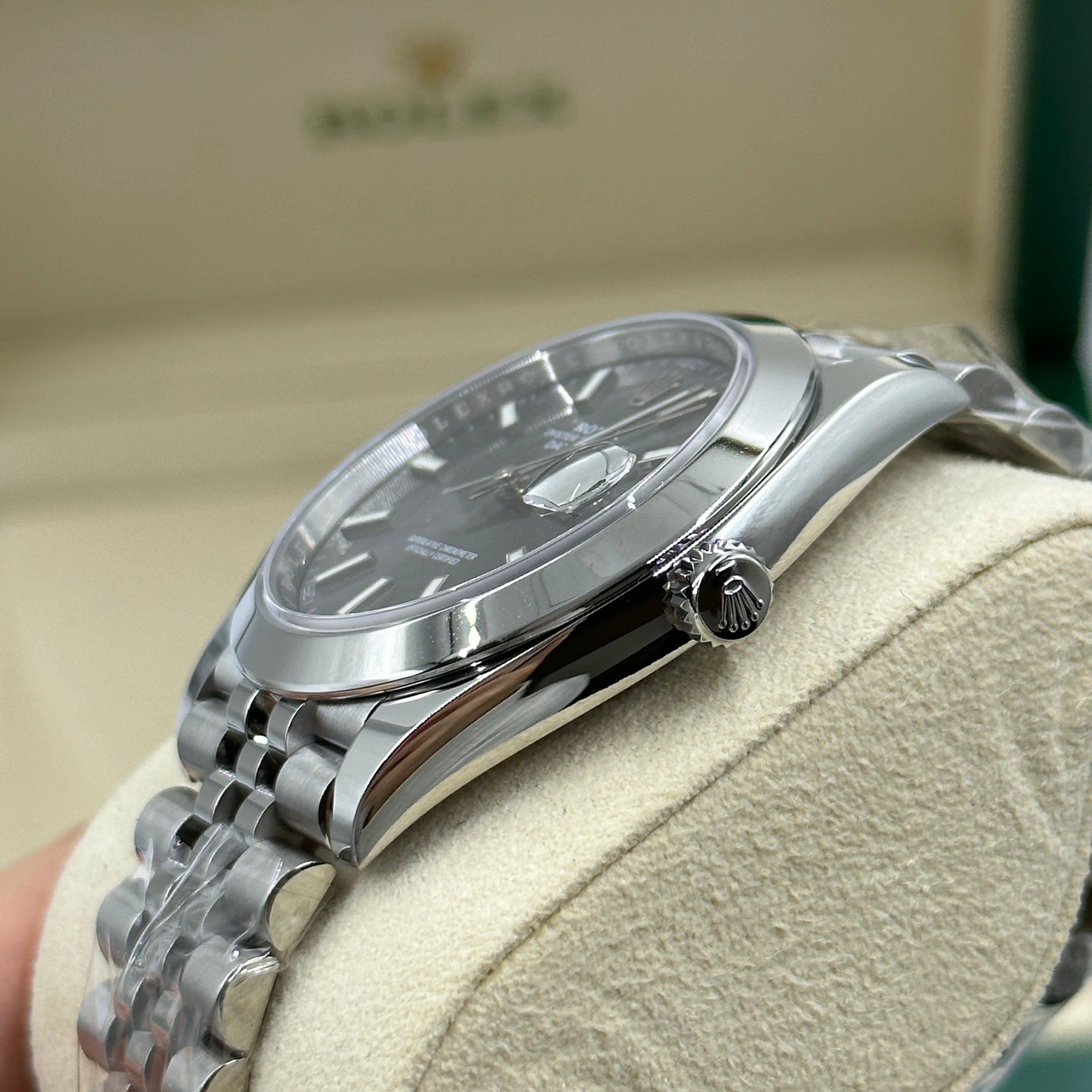 ROLEX Datejust 41 126300 GREY INDEX JUB