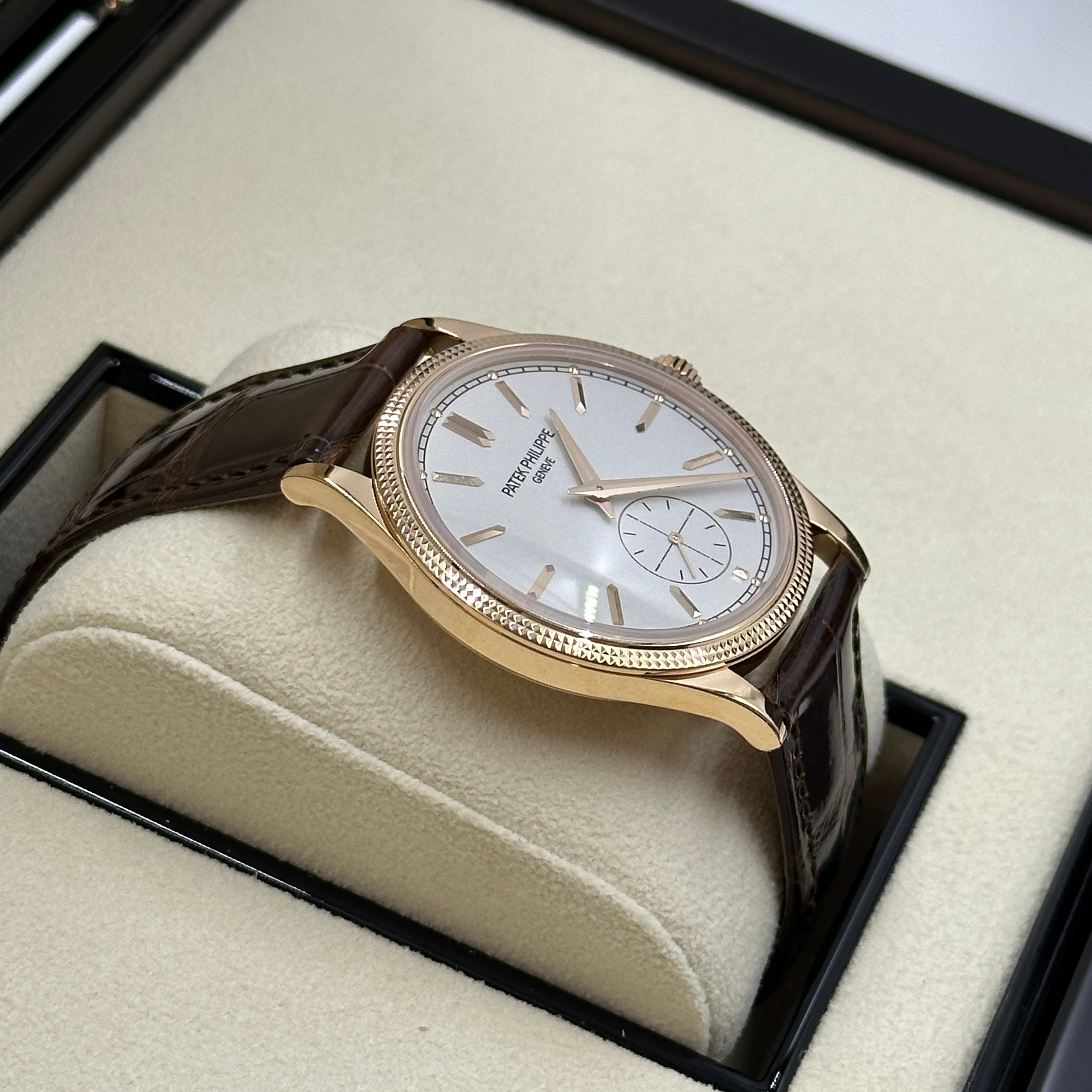 Patek Philippe Calatrava 6119R-001 Roségold 39 mm Clous-de-Paris