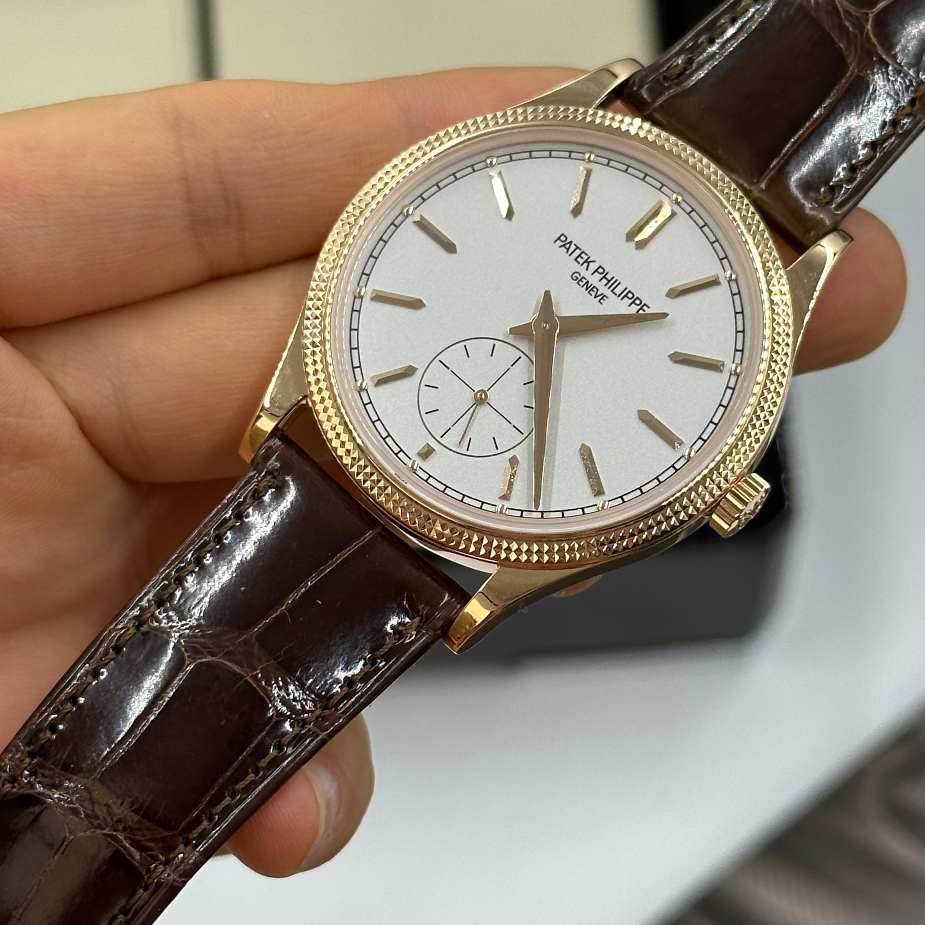 Patek Philippe Calatrava 6119R-001 Roségold 39 mm Clous-de-Paris