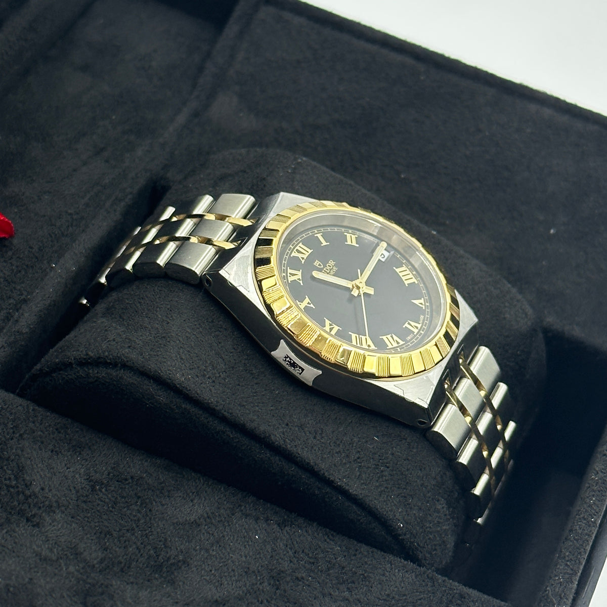 Tudor Royal M28403-0003 2026