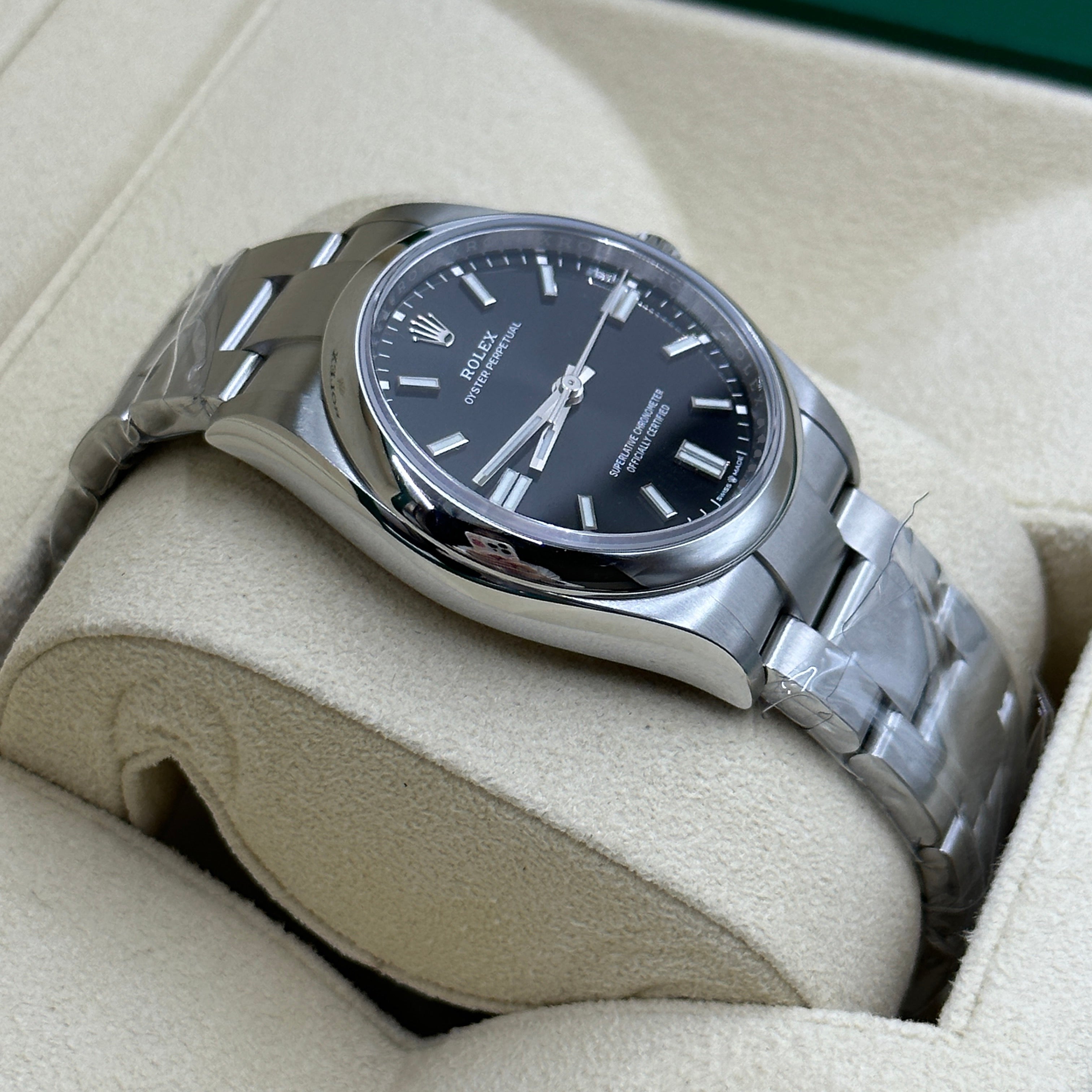 Rolex Oyster Perpetual 36 126000 Schwarz 2025