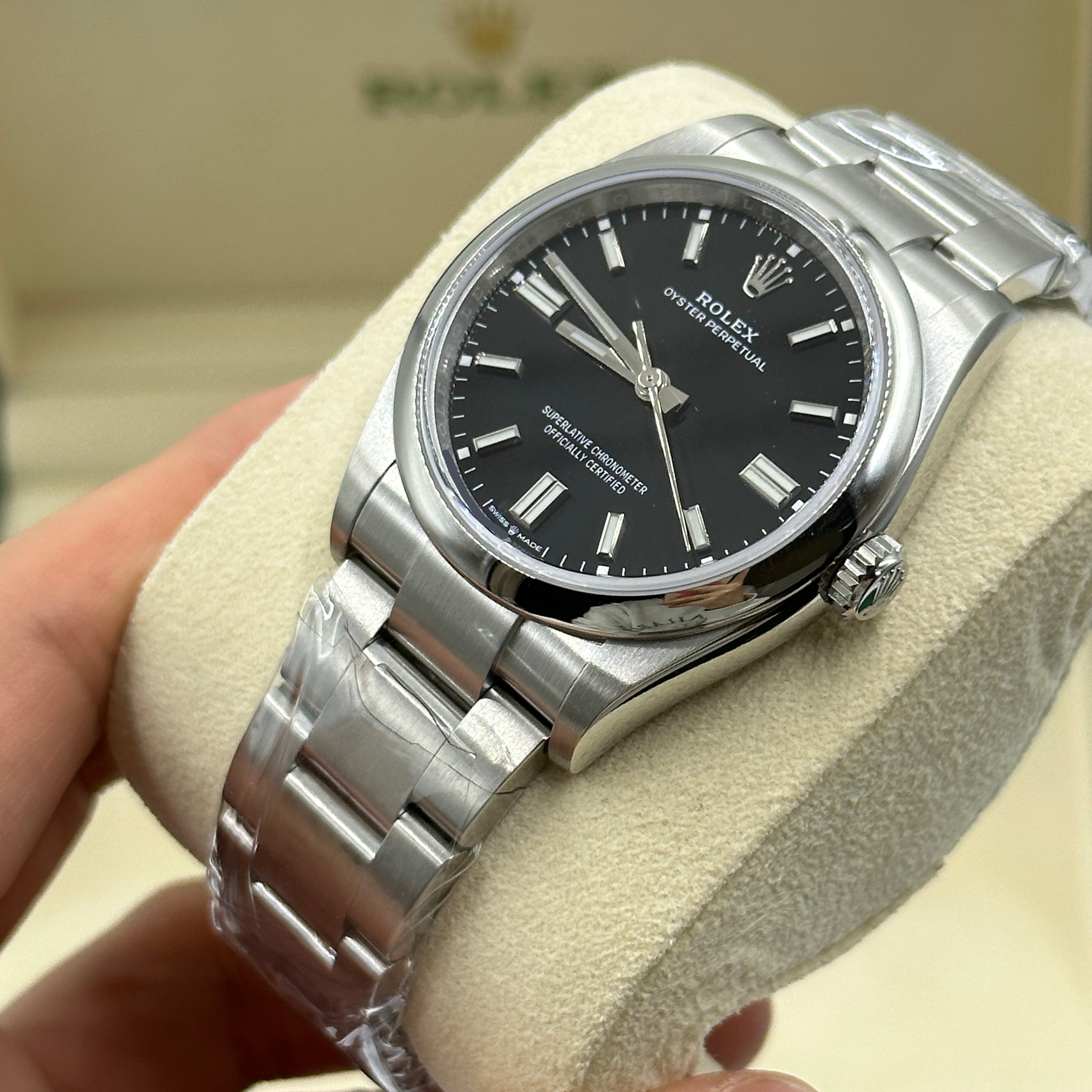 Rolex Oyster Perpetual 36 126000 Schwarz 2025