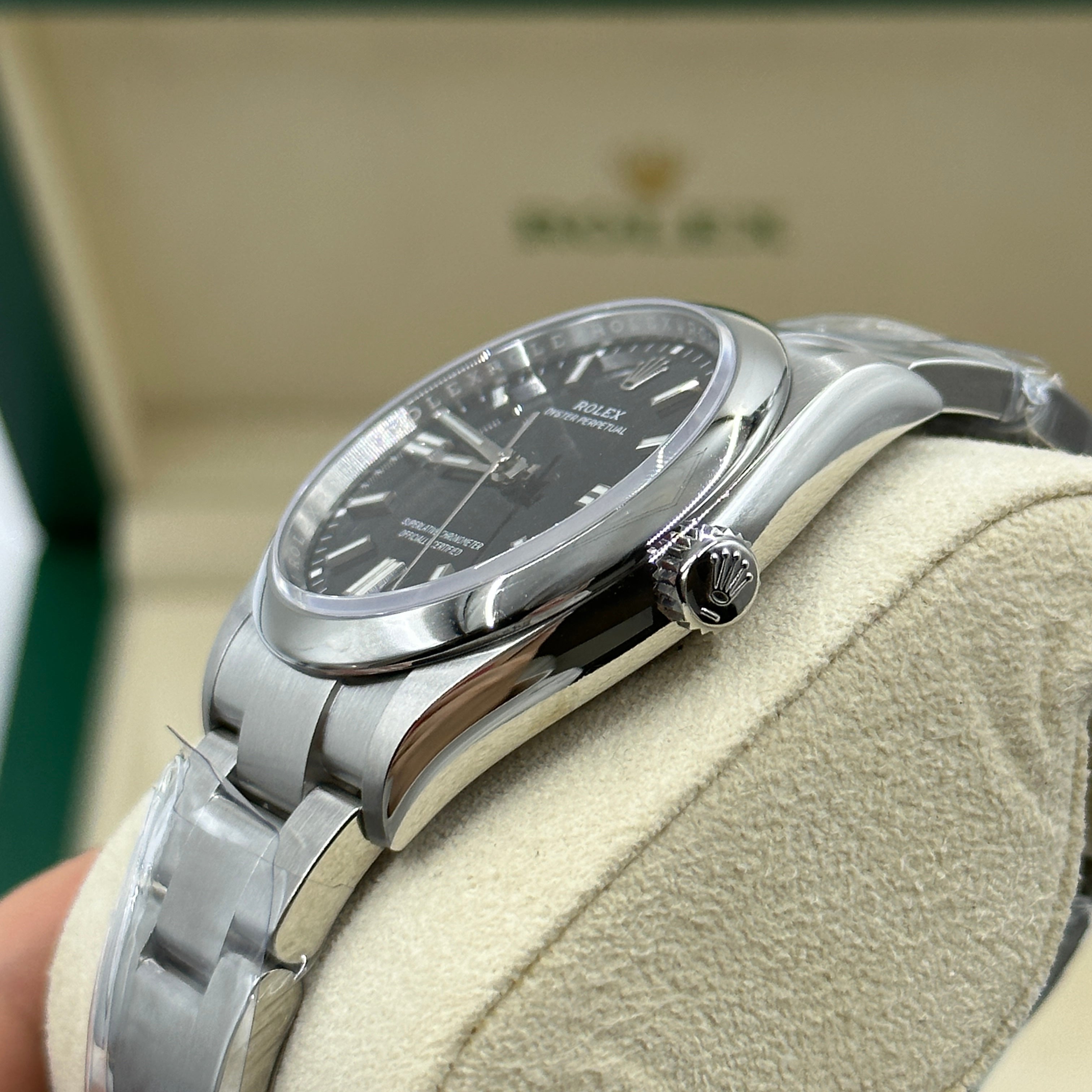 Rolex Oyster Perpetual 36 126000 Schwarz 2025
